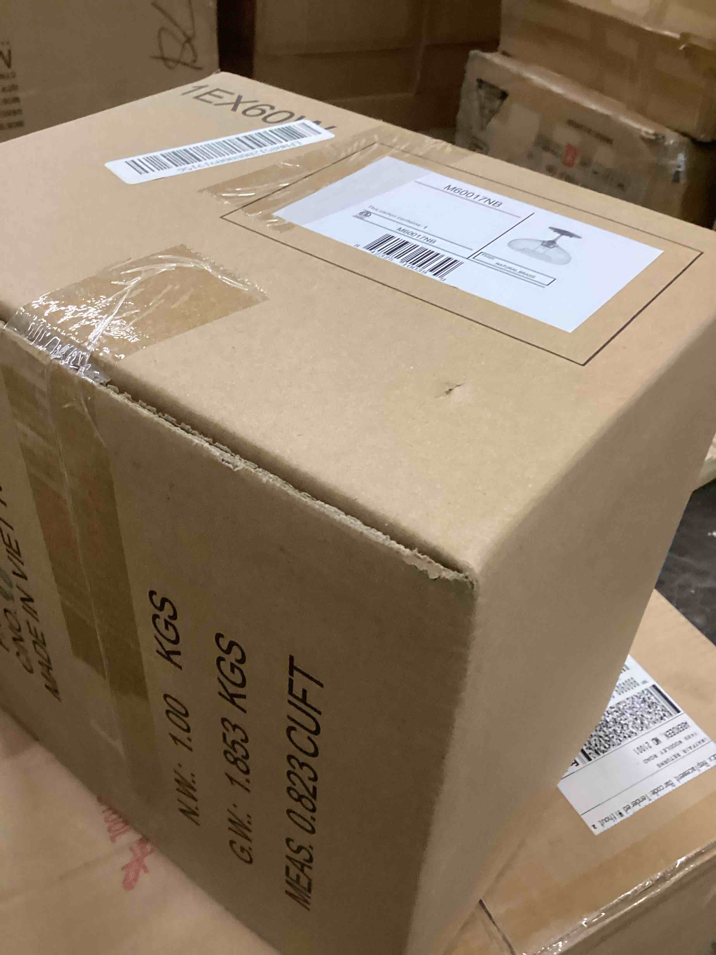 https://s3.amazonaws.com/lotting-images-prod/bidfta/BRN3789984_1778773936638.jpeg