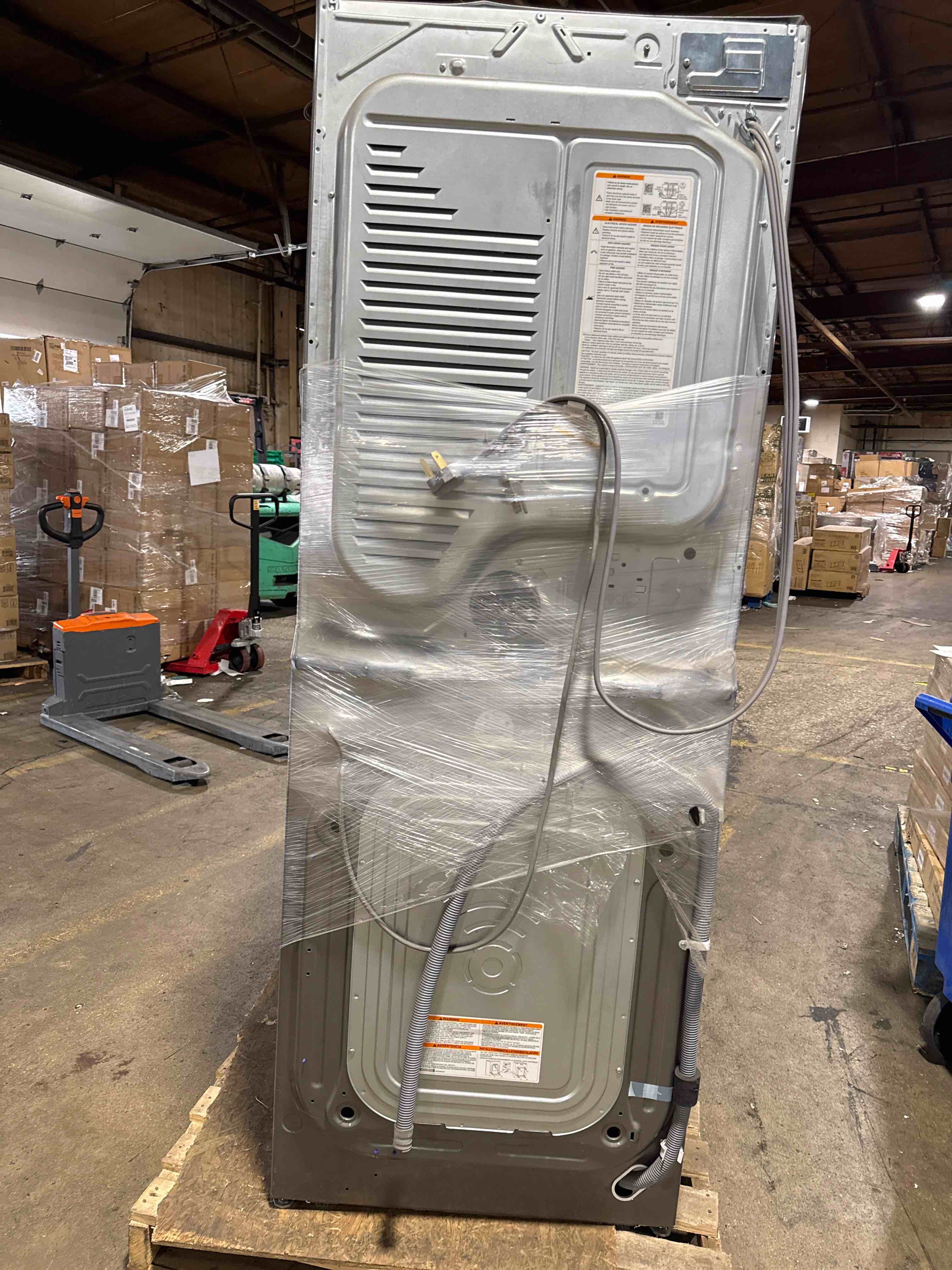 Condition photo showing Good Condition for lg washtower electric stacked laundry center with 4.5-cu ft front load washer and 7.4-cu ft dryer ( black steel ) wke100hva