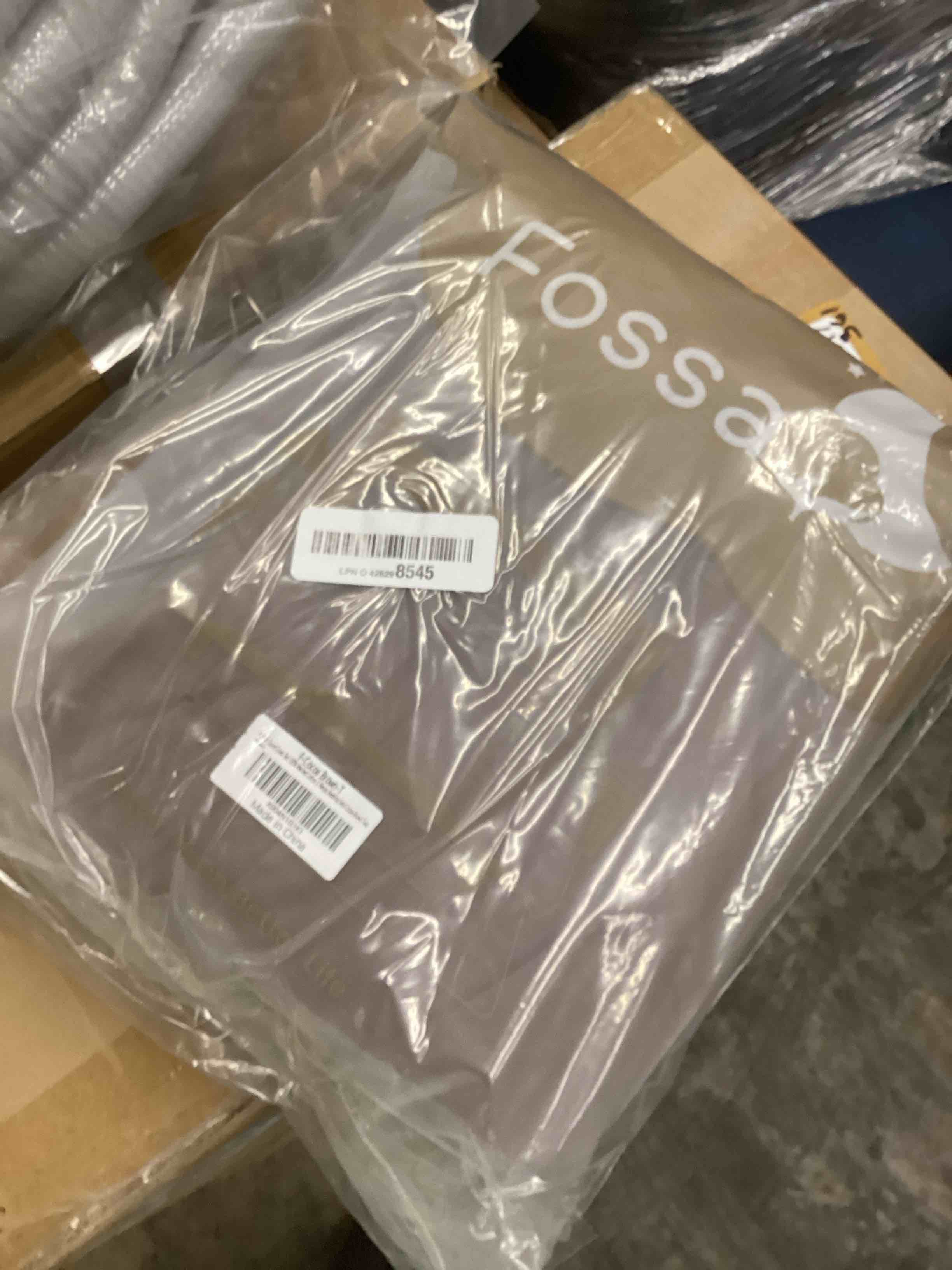 Condition photo showing Good Condition for FOSSA Duvet Cover Set 100% Washed Cotton Linen Feel Super Soft Breathable Cozy Simple Style 3 Pieces Bedding Sets Solid Cocoa Brown Twin Cocoa Brown (No Comforter) Twin (68" × 90")