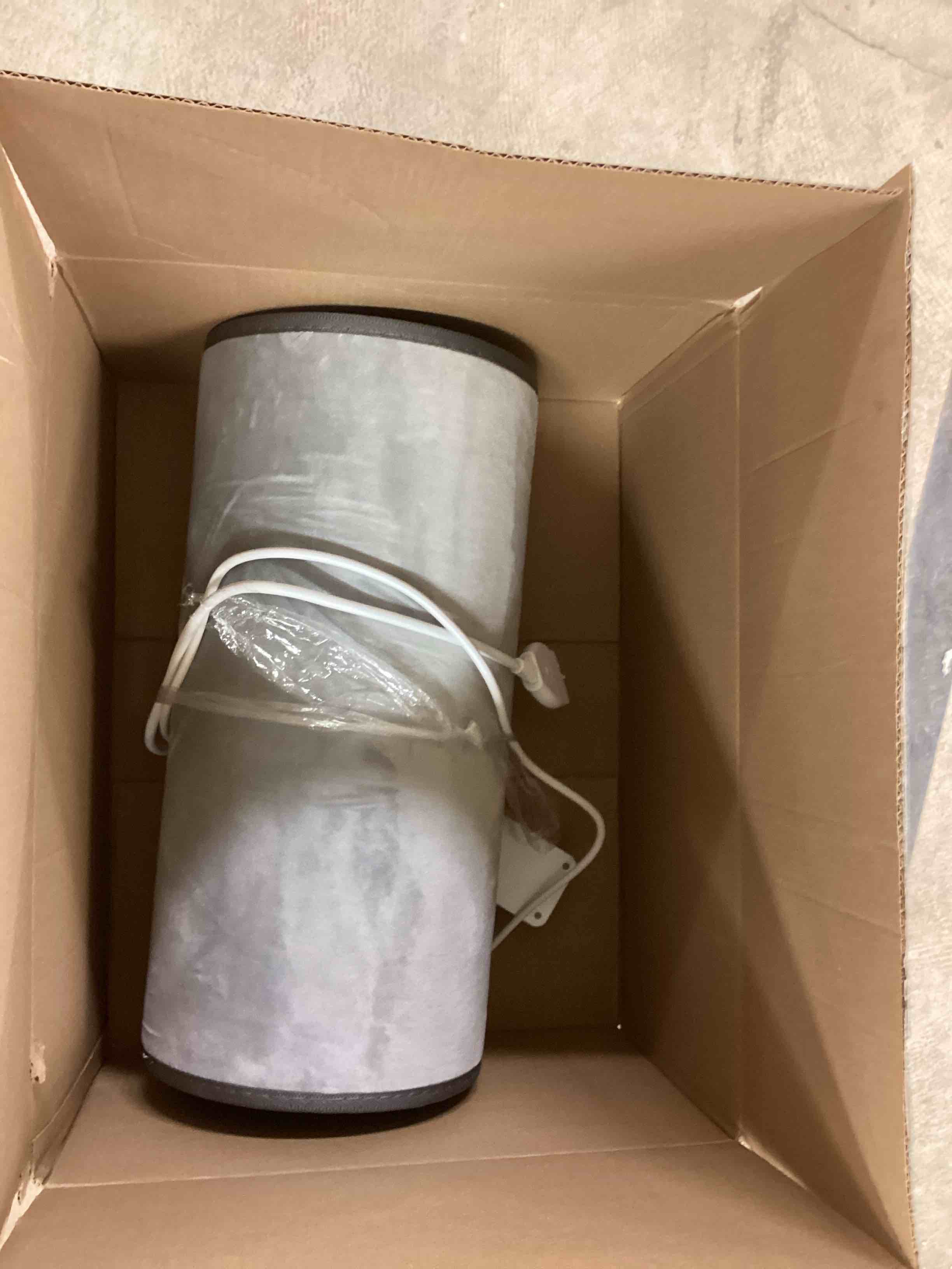 Condition photo showing Good Condition for Infrared Radiant Floor Heater, Electric Heated Area Rug with 60 Heat Settings, Overheating Protection, 12 Hours Auto-Off, Electric Heating Carpet,Great for Yoga,19.6x70.8in