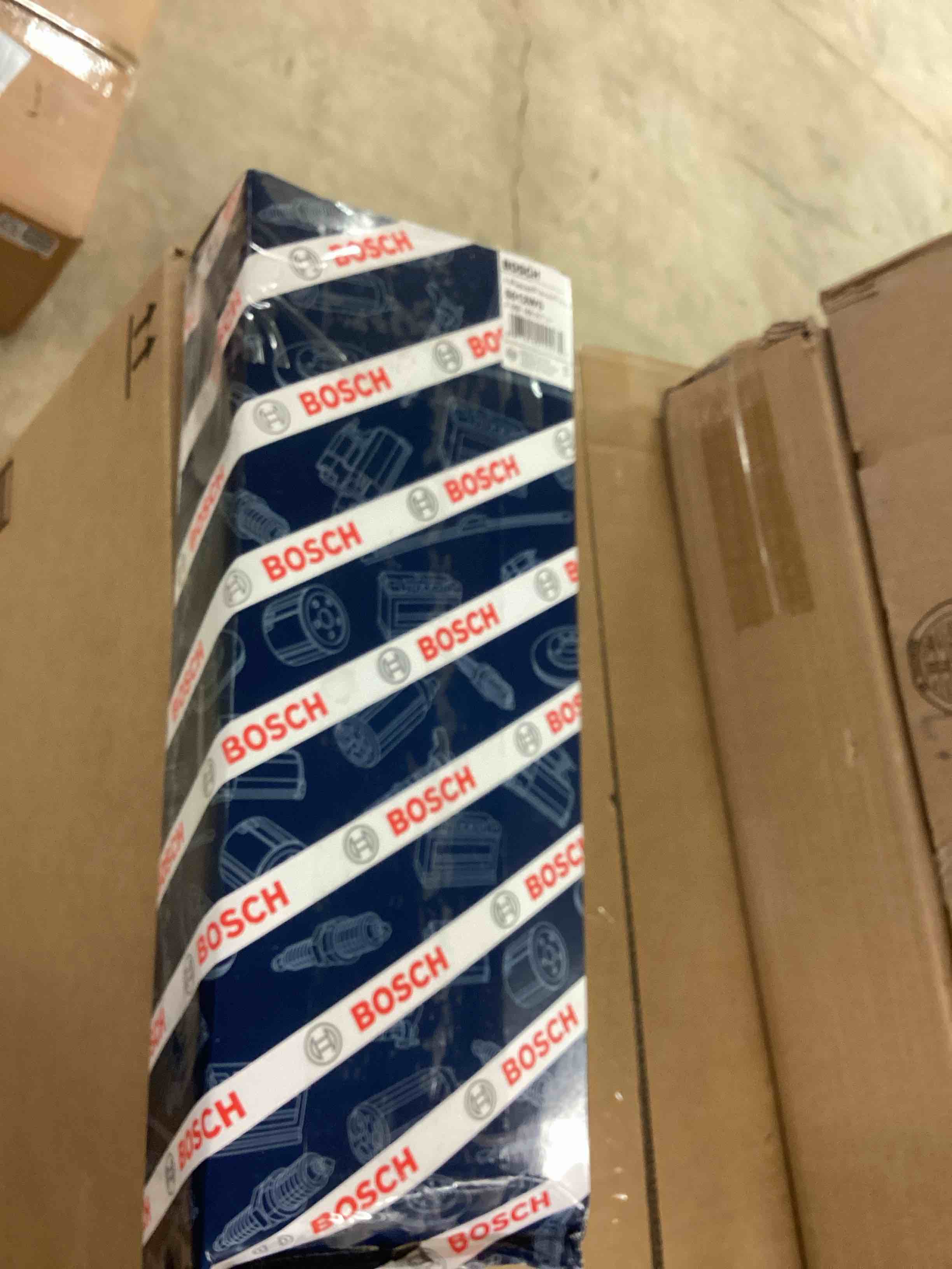 Condition photo showing Good Condition for BOSCH 5012WS Workshop Engine Air Filter - Compatible with Select Audi A3, Q3, TT; Volkswagen Beetle, CC, Eos, Golf, GTI, Jetta, Passat, Passat CC, Tiguan, Tiguan Limited