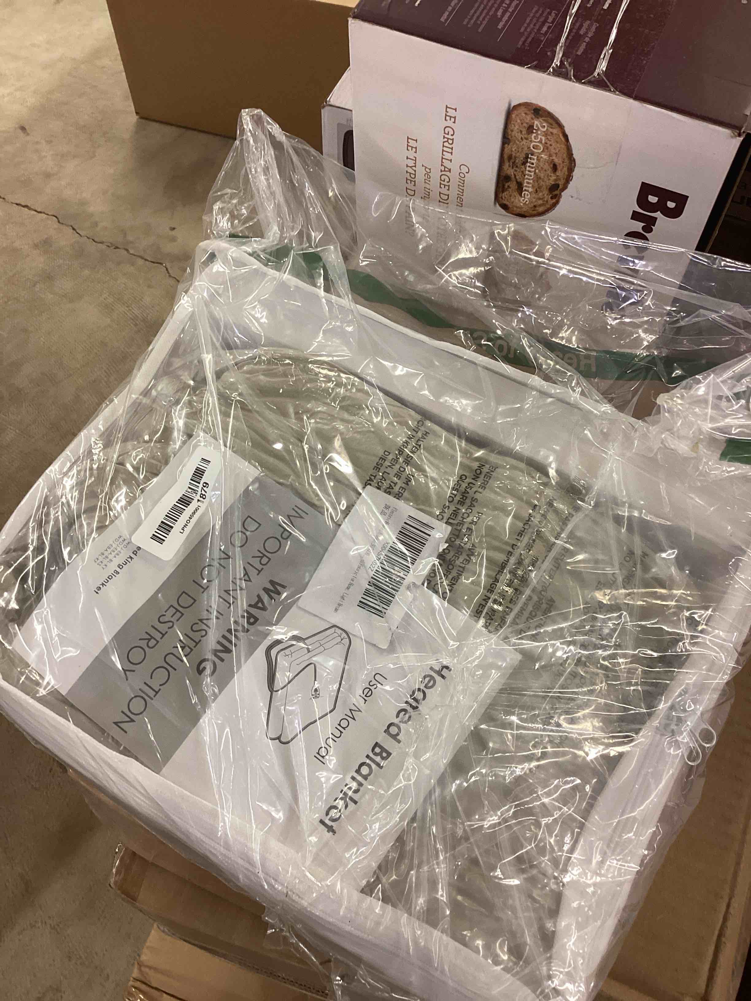 Condition photo showing New/Like New for ReyyNio Heated Electric Blanket 62"x84" Twin Size, Soft Coral Fleece Blanket with 4 Heating Levels & 10 Hours Auto-Off, Fast Heating, Warm Cozy, Machine Washable for Home & Office - Light Brown 004-light Brown Twin Size(62"x84")