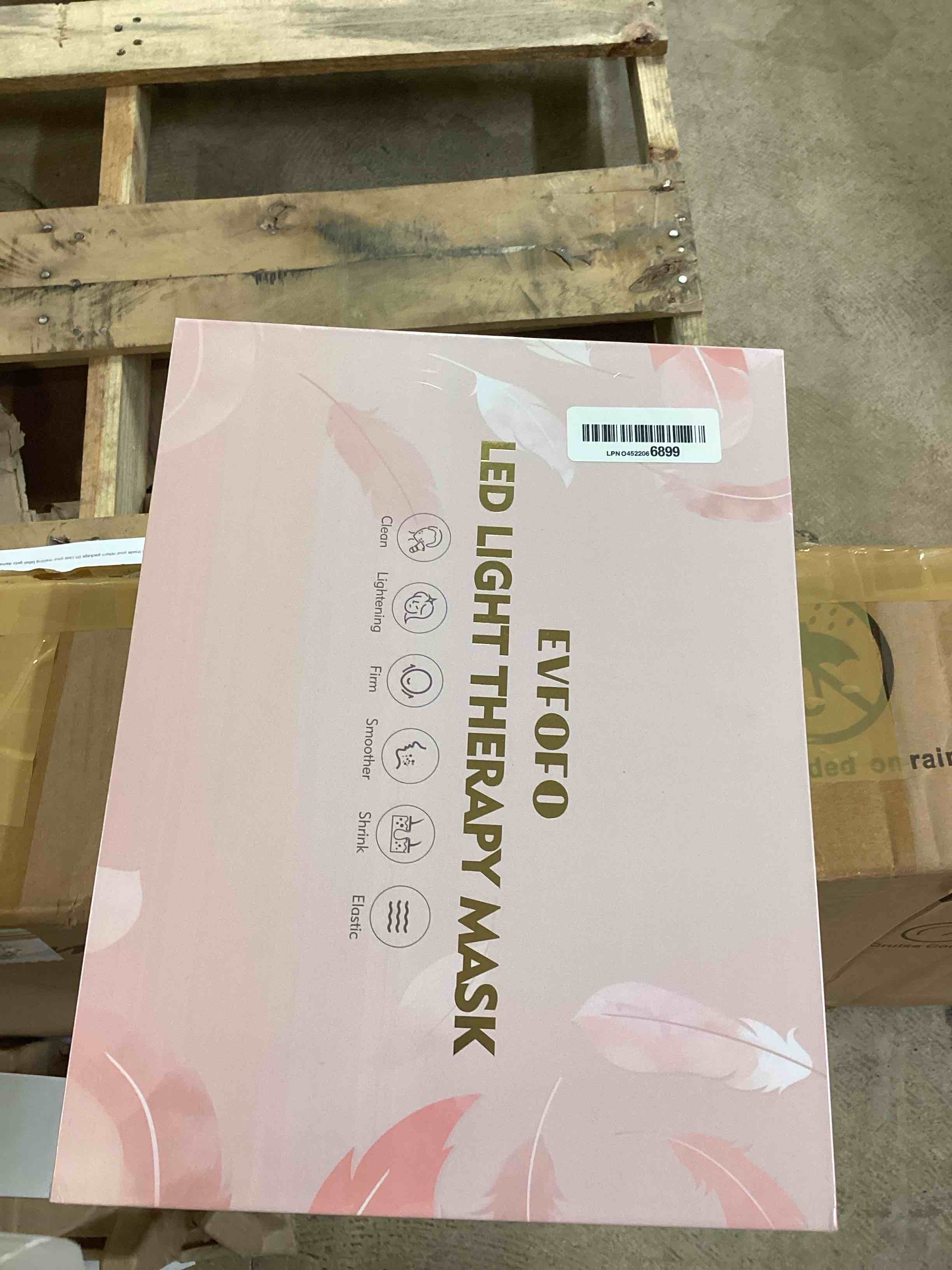 Condition photo showing New/Like New for Red Light Therapy Mask for Face, Led Face Mask Light Therapy, 7 Colors LED Face Mask Light Therapy At Home, Pink