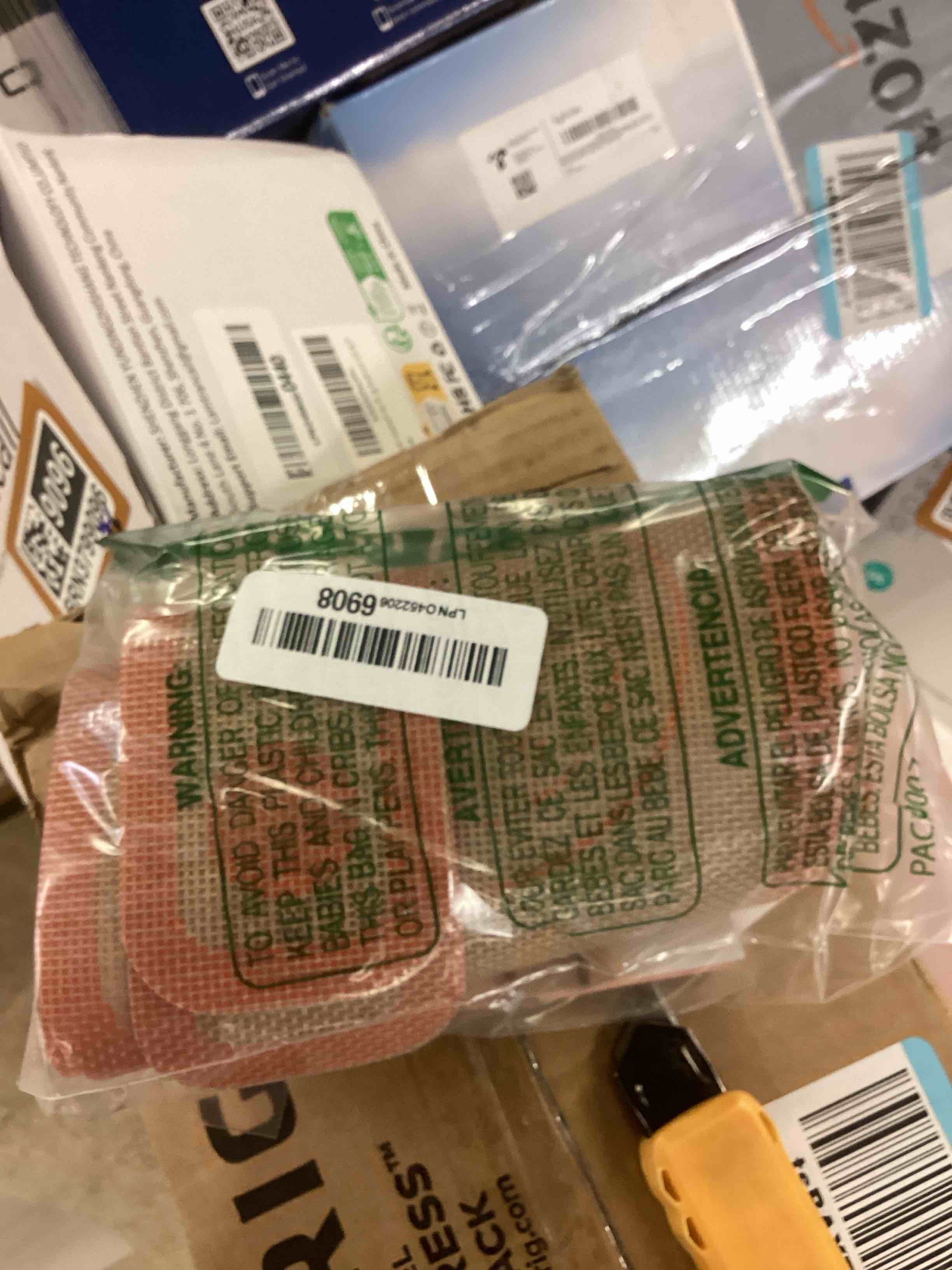 Condition photo showing Good Condition for Silicone Bread Sling Dutch Oven Liner, Non-Stick & Easy Clean Reusable Oval Silicone Bread Sling Baking Mat, Easy to Transfer Sourdough Bread - 2 Orange Set 2 Pcs Amber Oval