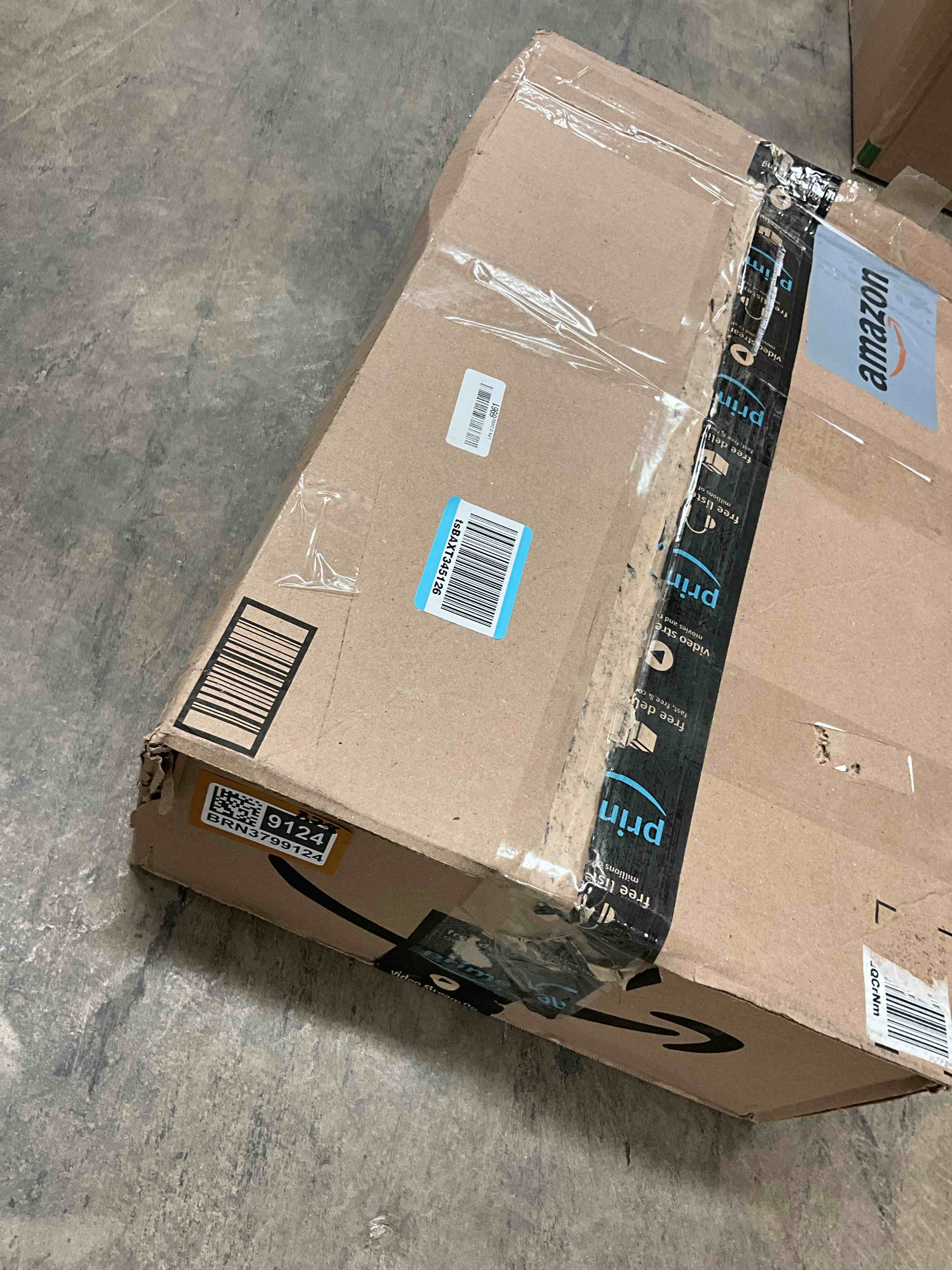 Condition photo showing New/Like New for SAND MINE Waterproof Outdoor Rug 8x8 ft, Plastic Reversible Rug, Modern Area Rug, Large Floor Mat for Outdoors, RV, Patio, Backyard, Deck, Picnic, Beach, Camping, Black & Beige Black & Beige 8' x 8'