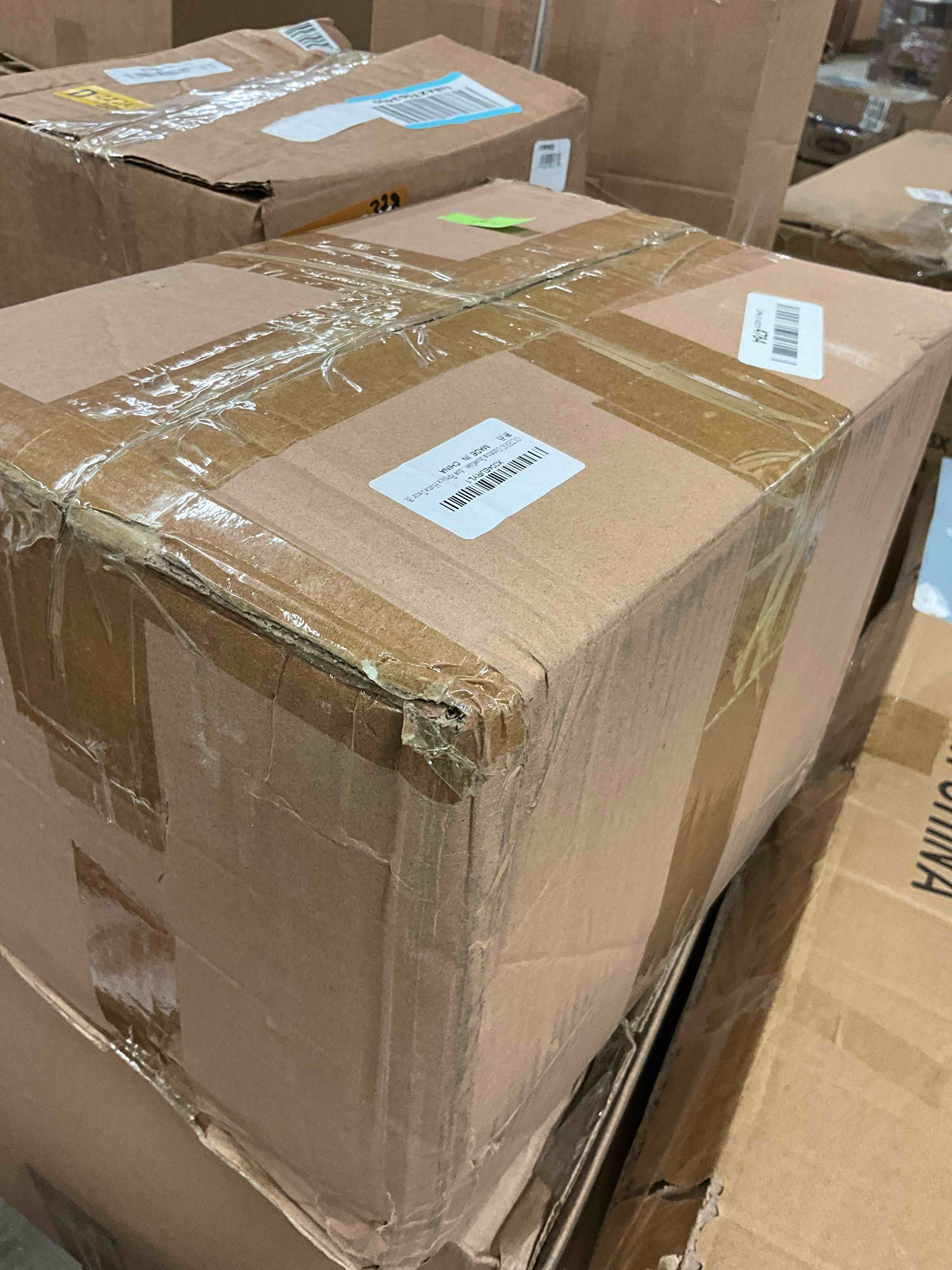 Condition photo showing New/Like New for 8 Pcs Christmas Snowflake Stocking Holders, Snowflake with Diamond Stocking Hanger Mantel Weighted Heavy Metal Stocking Hook Stand with Non-Slip Strips for Tables Window Fireplace Home Décor