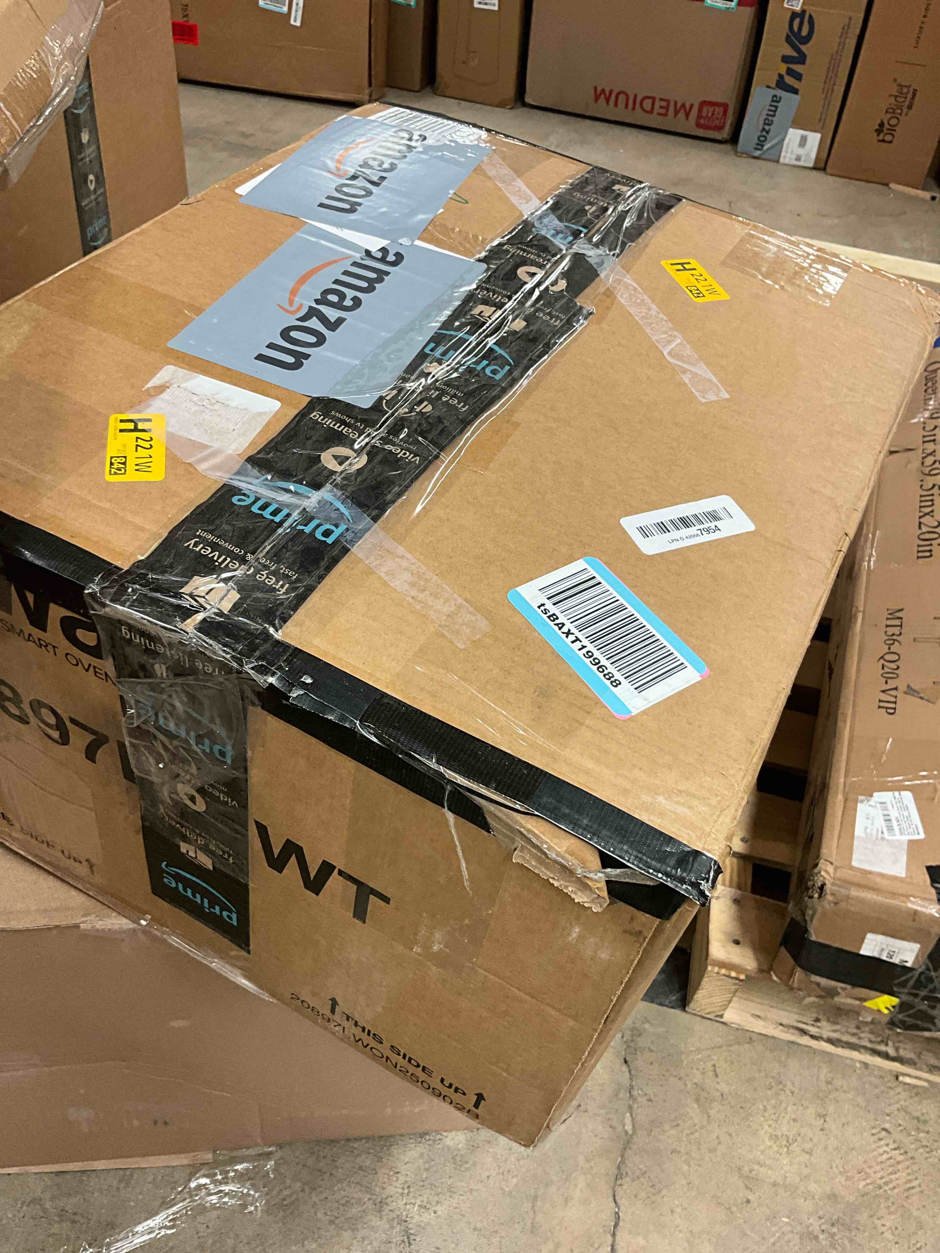 Condition photo showing Good Condition for Nuwave Bravo Air Fryer Toaster Smart Oven, 10-in-1 Countertop Convection, 1800 Watts, 21-Qt Capacity, 50°-450°F Temp Controls, Top and Bottom Heater Adjustments 0%-100%, PFAS Free, Stainless Steel Brushed Stainless Steel 21QT Bravo Oven