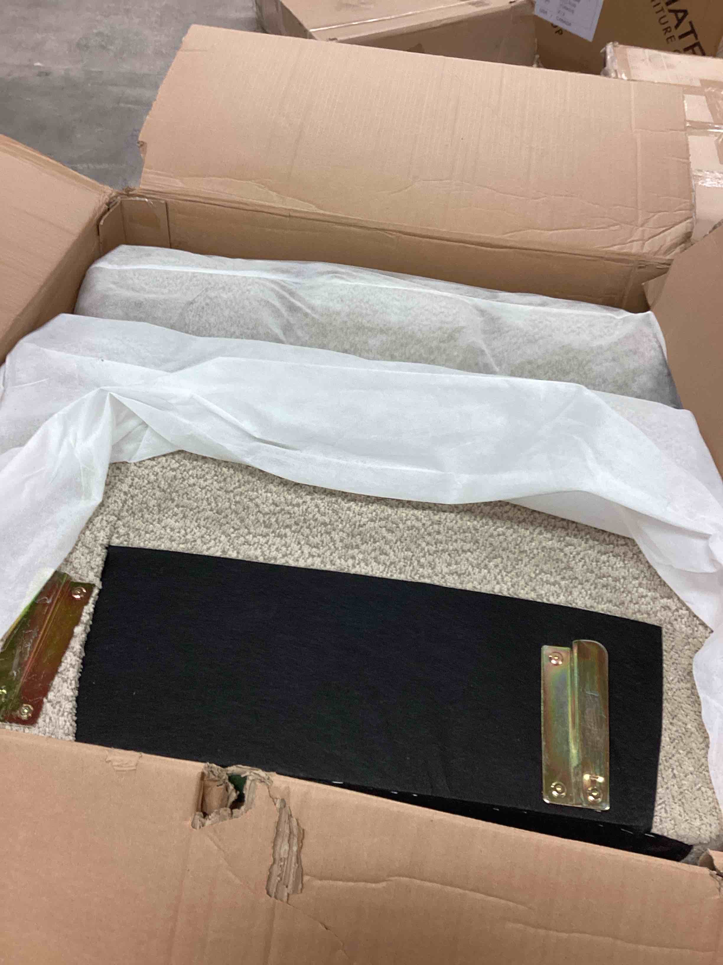 Condition photo showing Good Condition for VANOMi 88" Oversized Boucle Sofa, Modern Upholstered Tufted Cloud Couch, Deep Seat Boucle Sofa,Cozy Modern 3 Seater Couch for Living Room, Bedroom, Apartment (incomplete right hand facing only) 