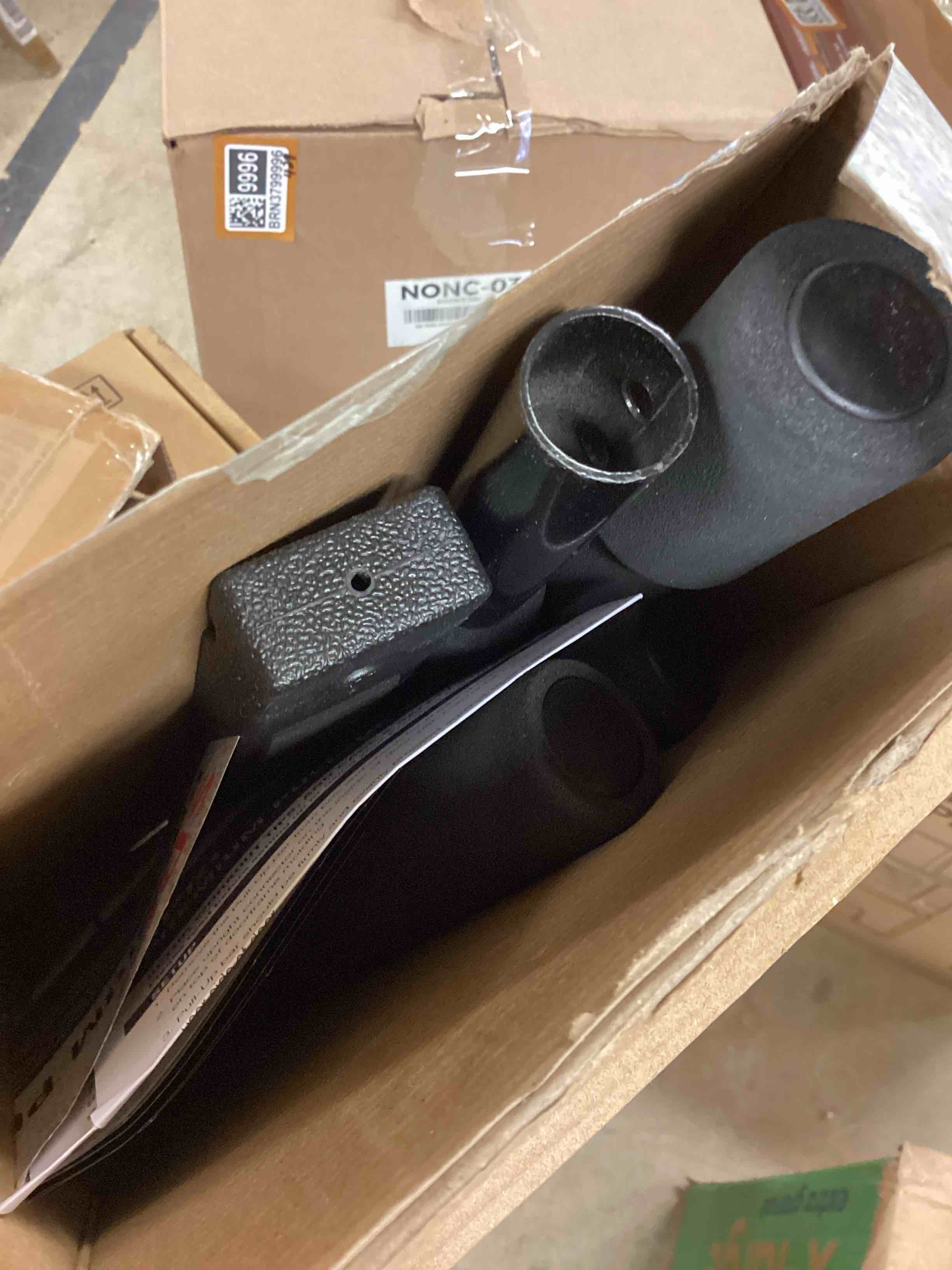 Condition photo showing Good Condition for SPRI Pull Up Bar - 8-Grip and 12-Grip Door Frame Mounting Pull-Up Bar for Versatile Workouts - Rugged Steel Frame with Foam Handles - Supports 300 Pounds - Fits Door Frames Up to 32 in. Wide – Black 8 Grip