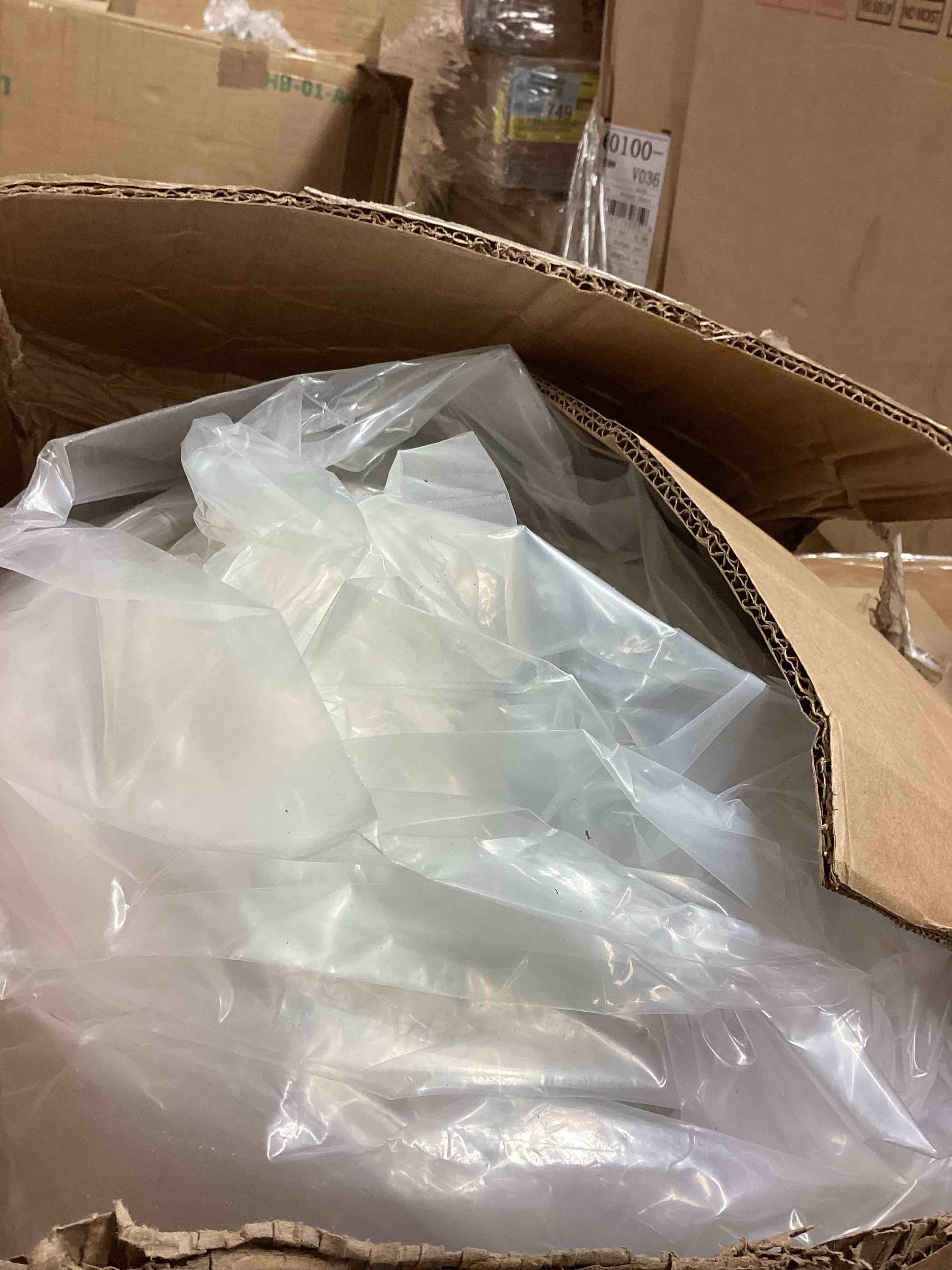 Condition photo showing Good Condition for 122" Modern L Shaped Modular Sectional Sofa, Boneless Couches for Living Room with Ottoman,4 Seater Convertible Chenille Cloud Couch Sofa Set, No Assembly Required, Beige 1 PCS (incomplete ony 1 piece) 