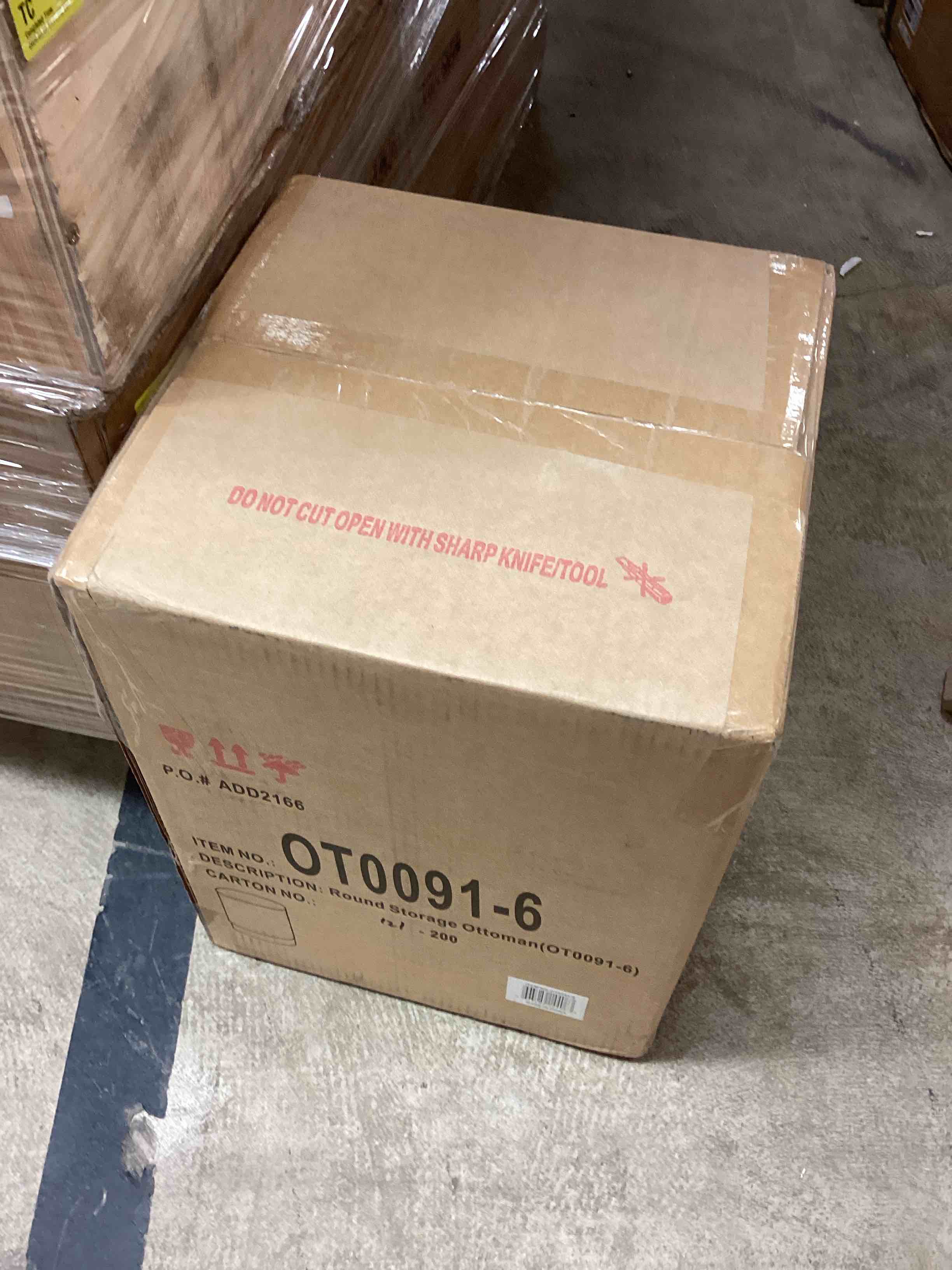 Condition photo showing New/Like New for Homebeez Round Velvet Storage Ottoman Footrest Stool Black