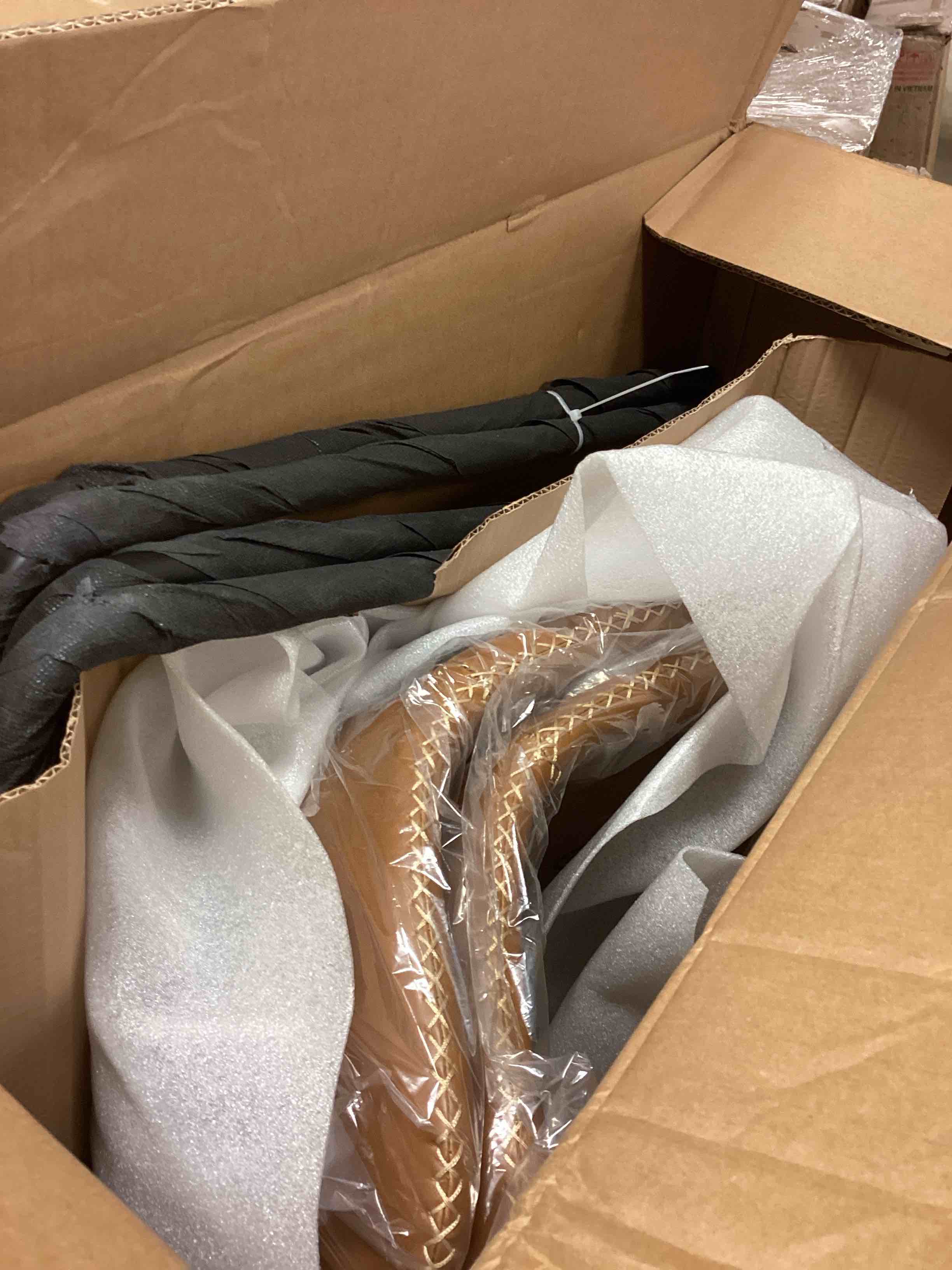 Condition photo showing Good Condition for HeuGah Counter Height Bar Stools Set of 2, Counter Stools with Backs, Modern Bar Stools for Kitchen Island, Bar Stools 26 Inch Seat Height