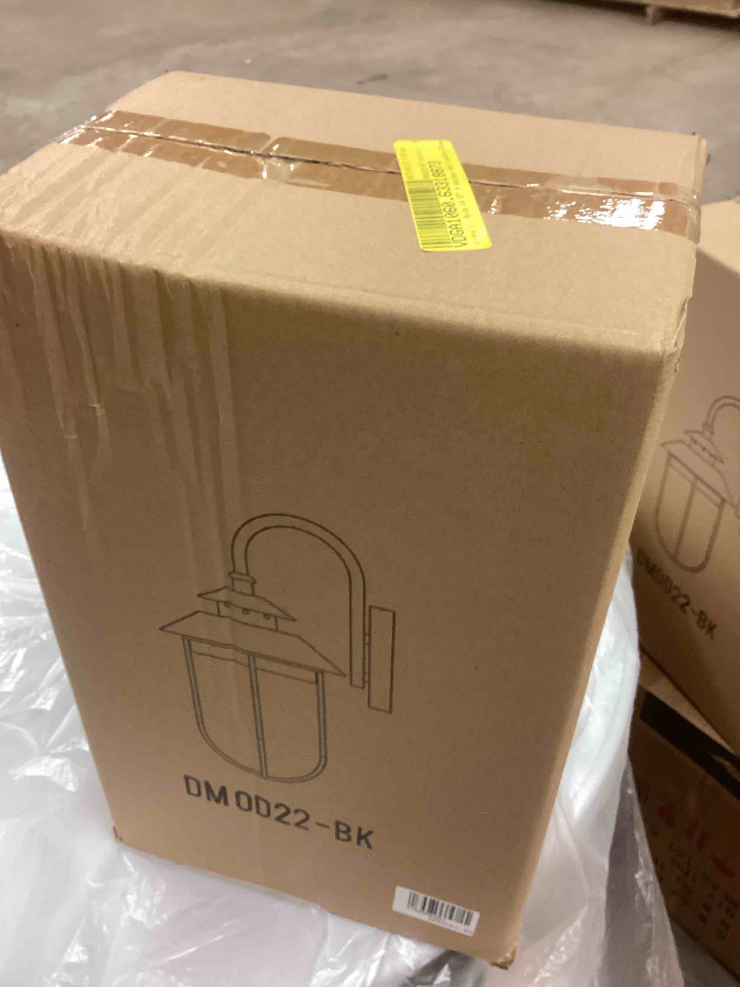 Condition photo showing New/Like New for isidro 1-bulb 14.37 h outdoor wall lantern 