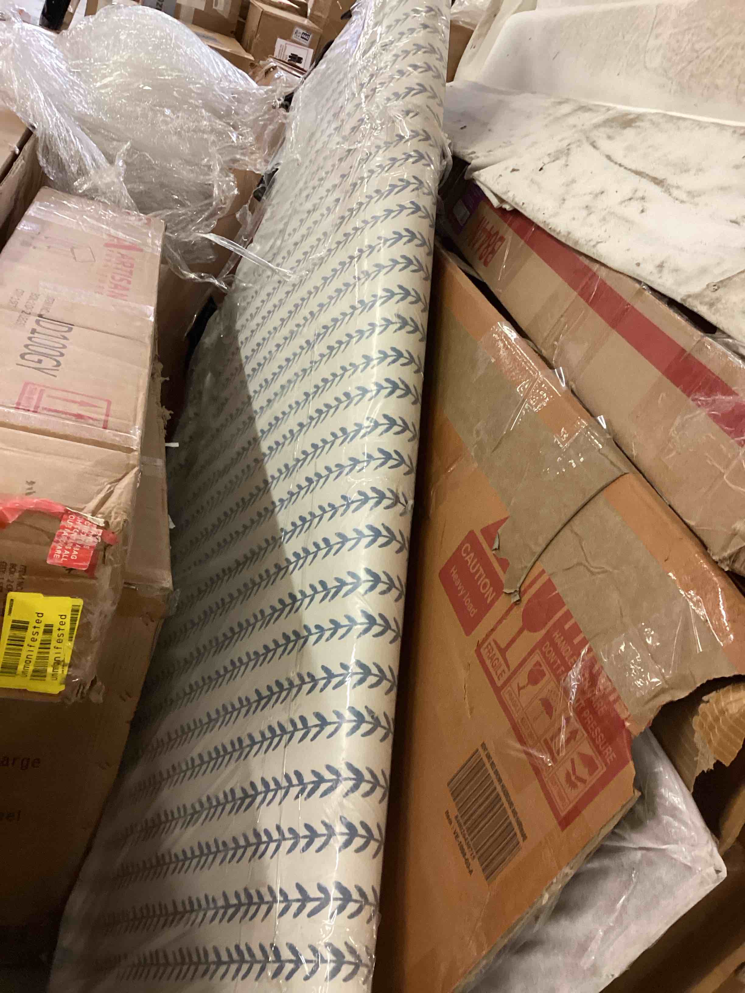 Condition photo showing Good Condition for Knipe upholstered scalloped bed, full, color: vine stripe duty