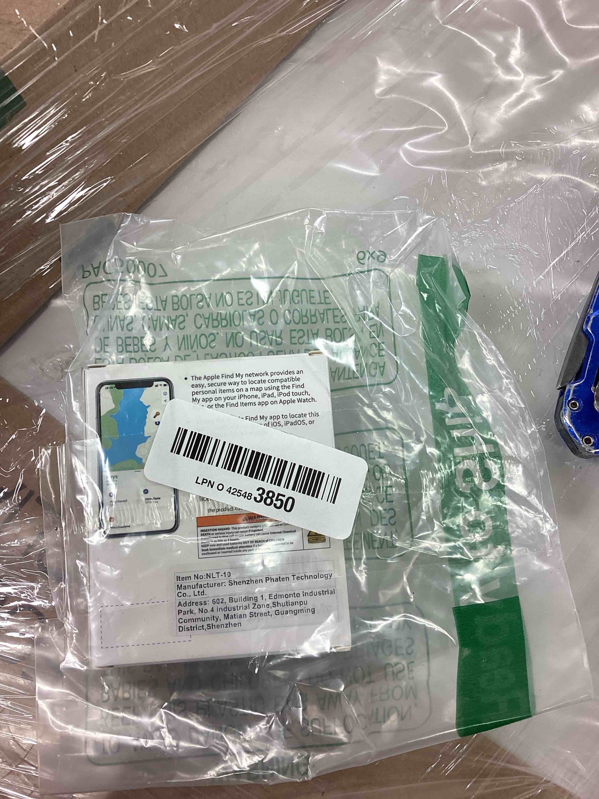 Condition photo showing New/Like New for Air Tracker Tags - 2 Pack, Bluetooth Tracker for iPhone ipad Find My(iOS Only),Key Item Finder Locator with Sound, Smart Luggage Tag for Suitcases Keys/Bags/Pets/Wallet/Backpack,Battery Replaceable