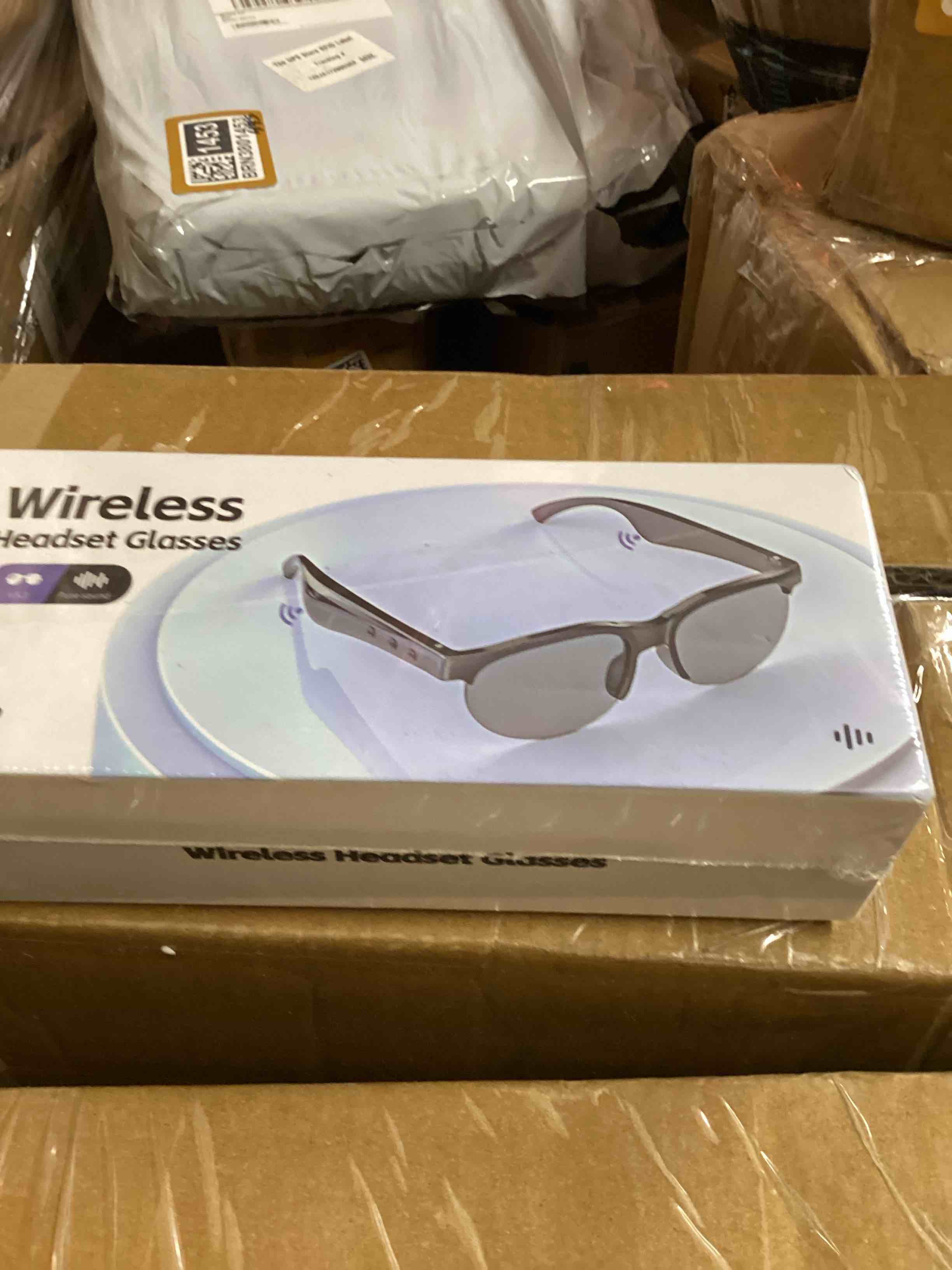 Condition photo showing New/Like New for Outdoor sunglasses, smart glasses, music speakers, Bluetooth touch control, voice function, sun protection, trendy sunglasses appearance, market lightweight and portable