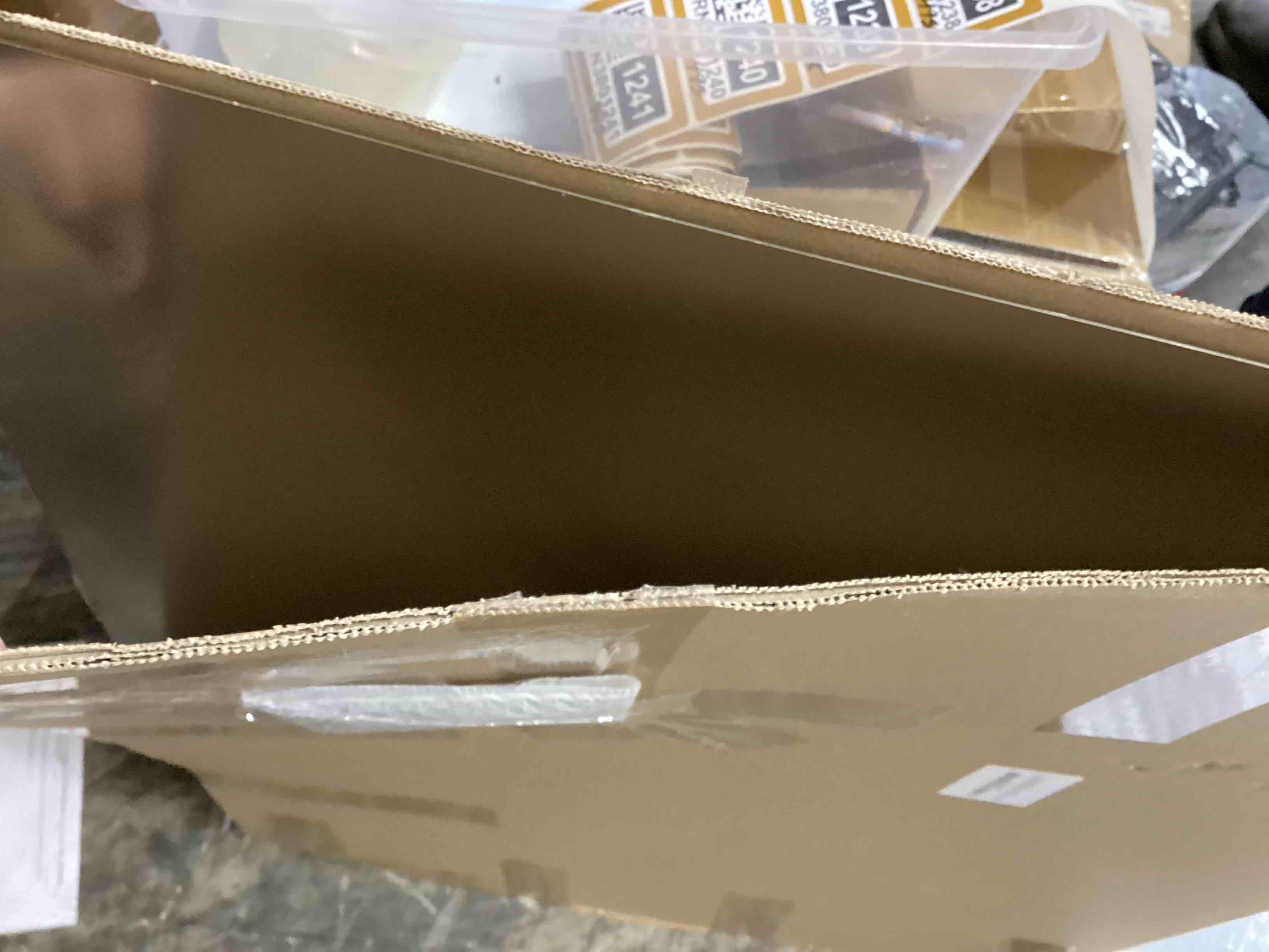 Condition photo showing Good Condition for 30" x 24" Thicken Heavy Range Hoods Stainless Steel Backsplash,Panel Splatter Guard for Stovetop,6 Pre Drilled Holes for Easy Installation,Keep the Walls Clean, Bright and Beautiful (30" x 24")