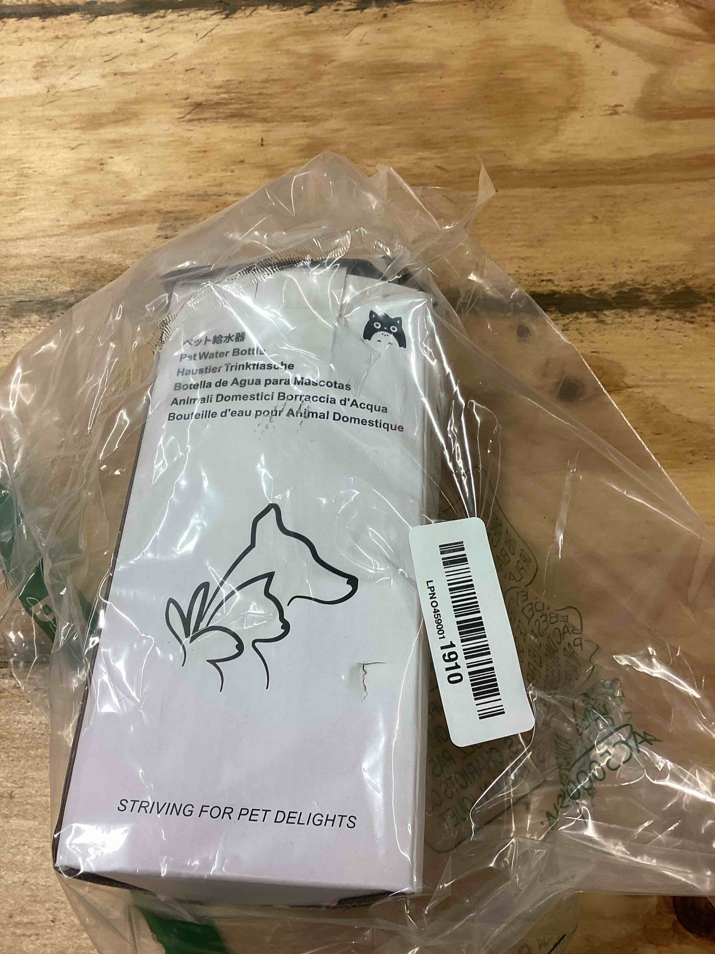 Condition photo showing New/Like New for Pet Water Bottle for Cage Crate 17oz Non-Drip Water Dispenser for Small Animal Rabbit Bunny Guinea Pig Chinchilla Ferret Squirrel Hedgehog (Gray, 17oz) Gray 17oz