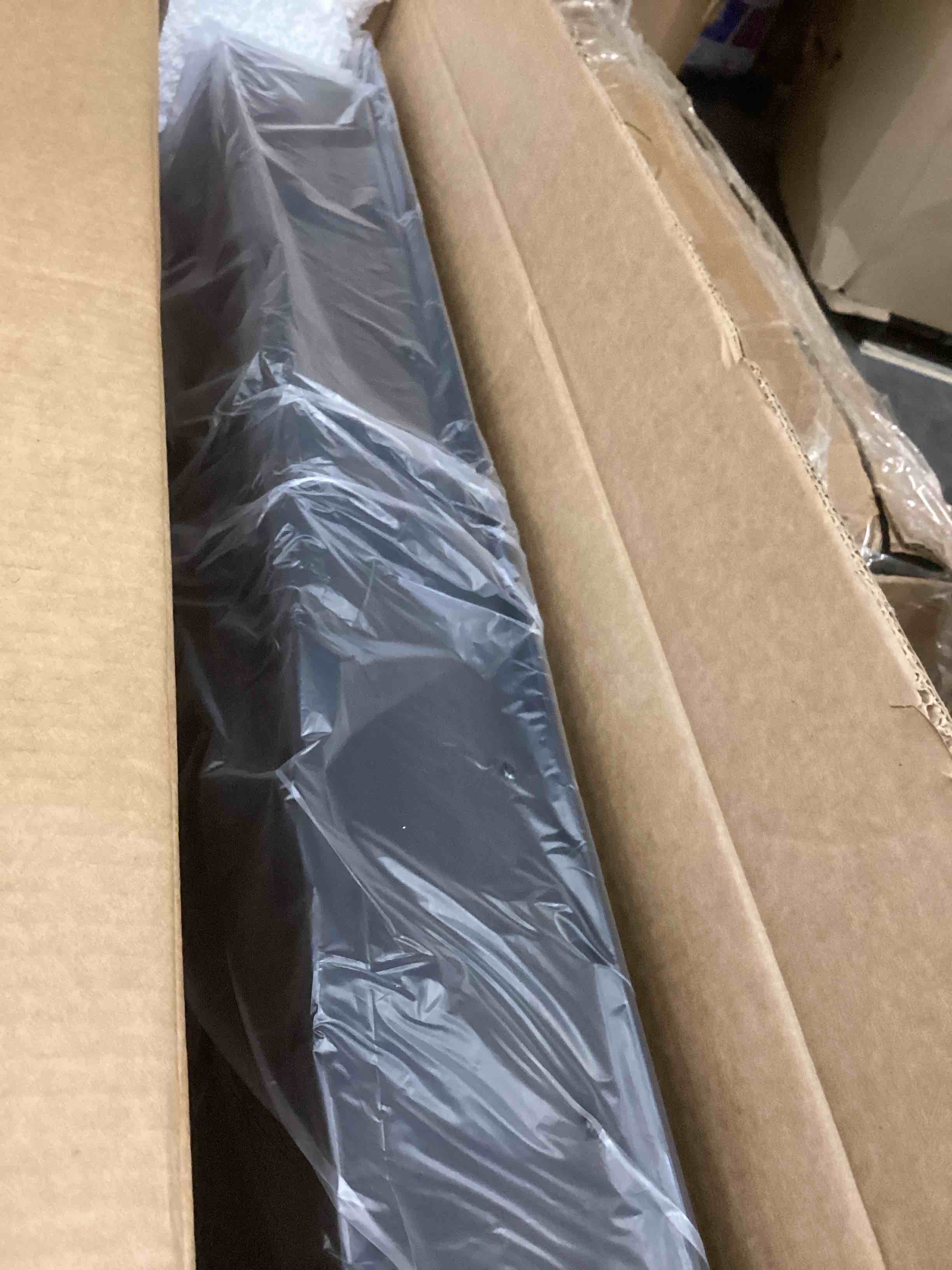 Condition photo showing New/Like New for 36 In. electric fireplace sdf-36d20a