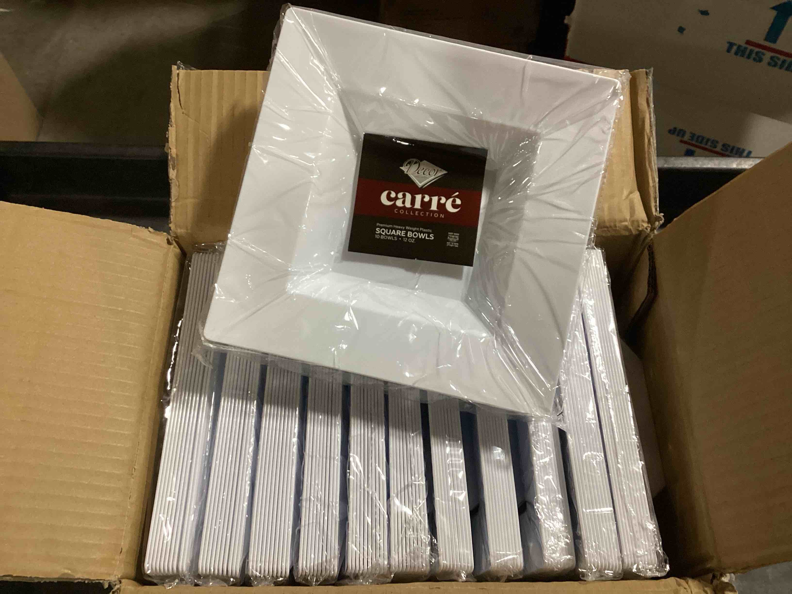 Case of 12 (10ct) Decorline 12oz Plastic Square Bowls 