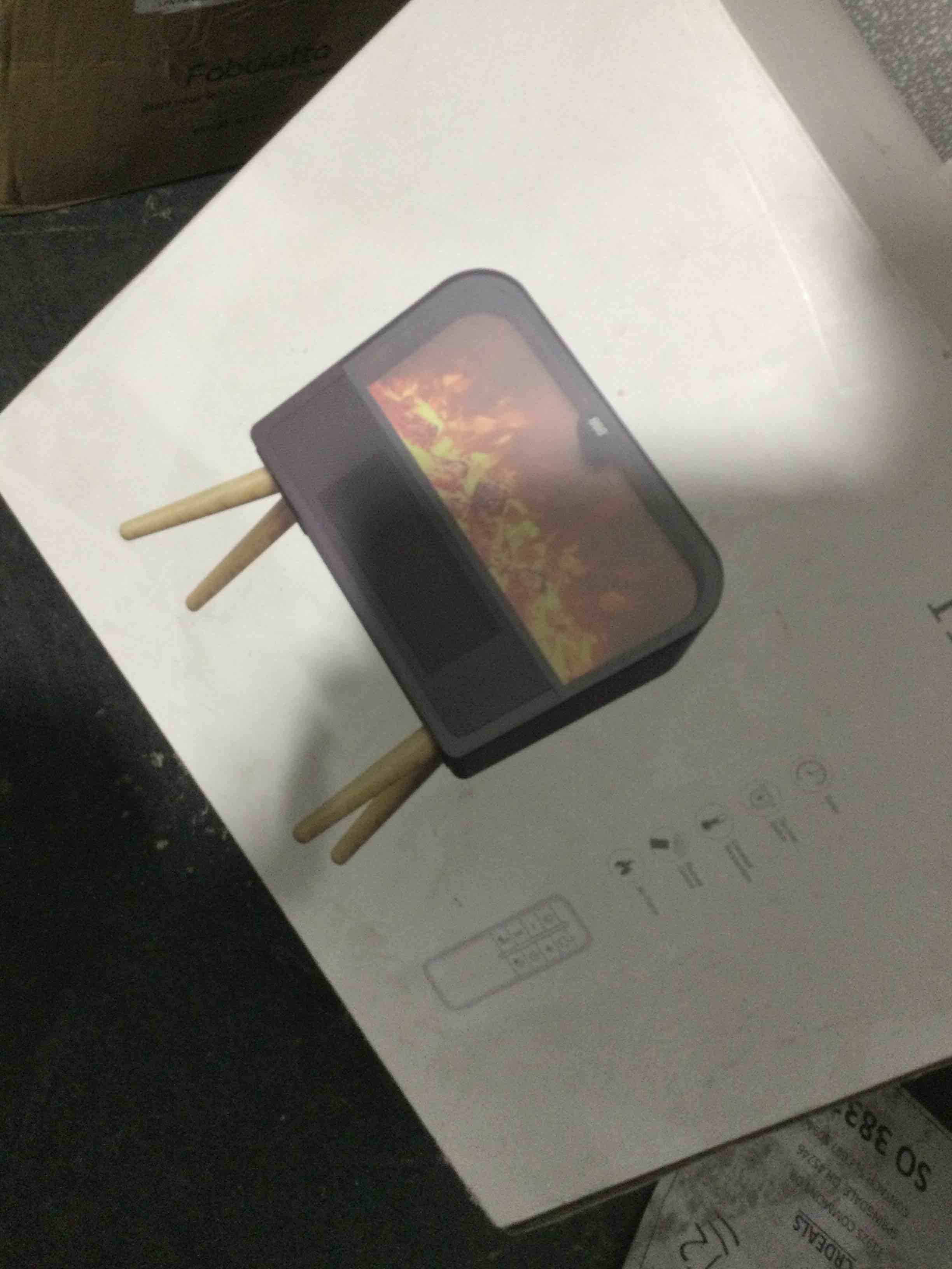 Condition photo showing Good Condition for electric heater s740