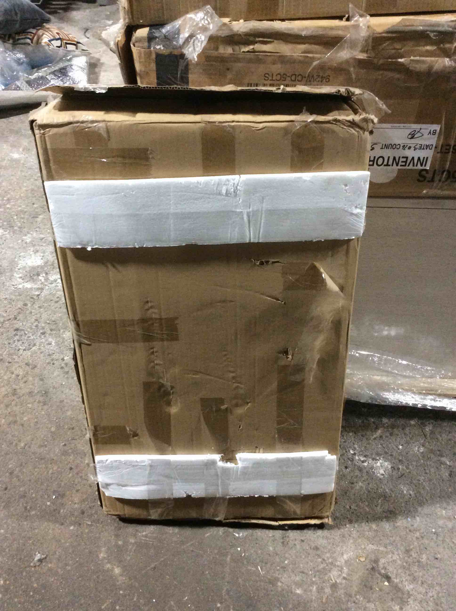 Condition photo showing Good Condition for ADLER EXT DINING TABLE 