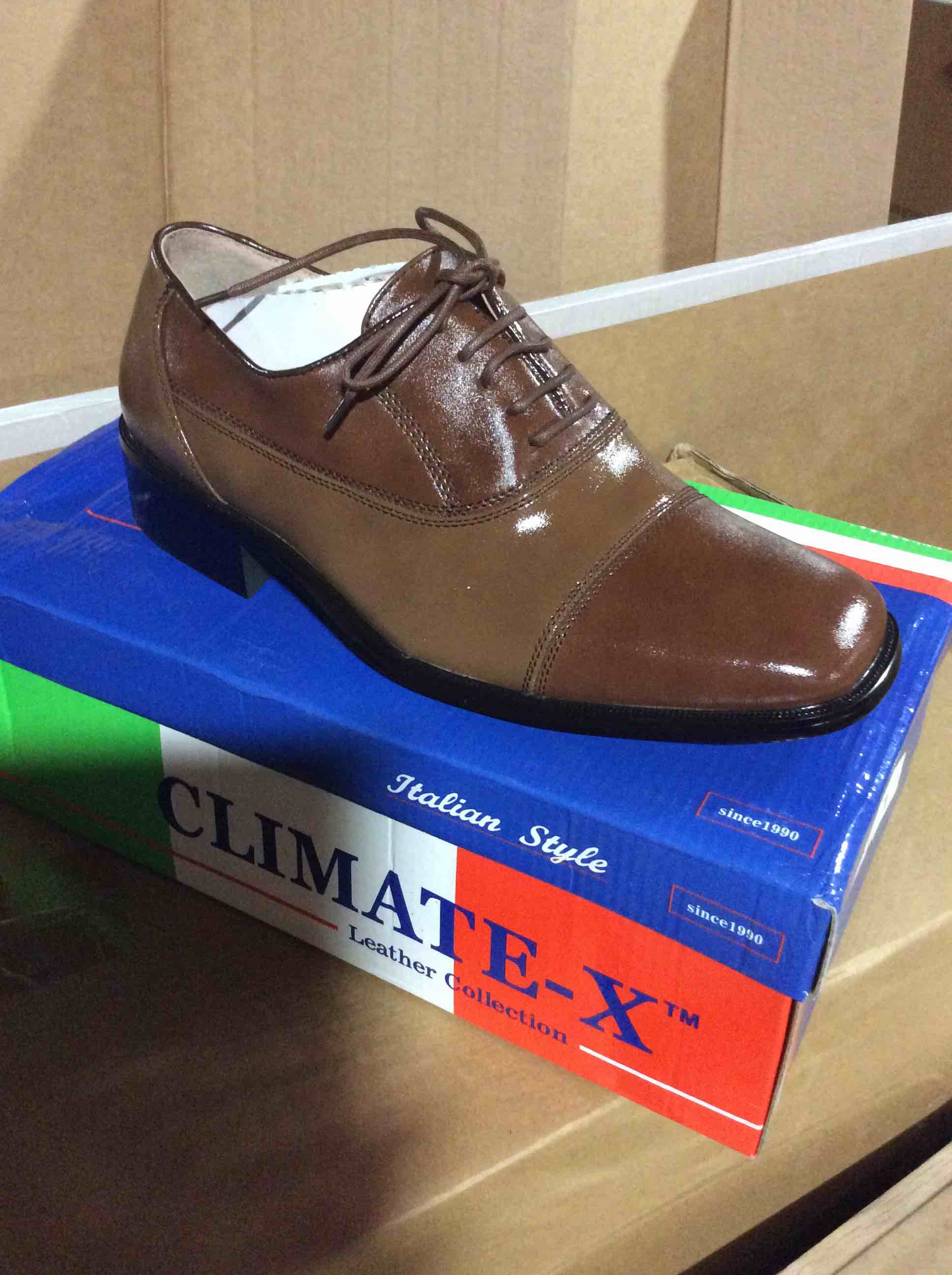 Condition photo showing Good Condition for climate-x leather collection, italian style no: a0295 brown size 7