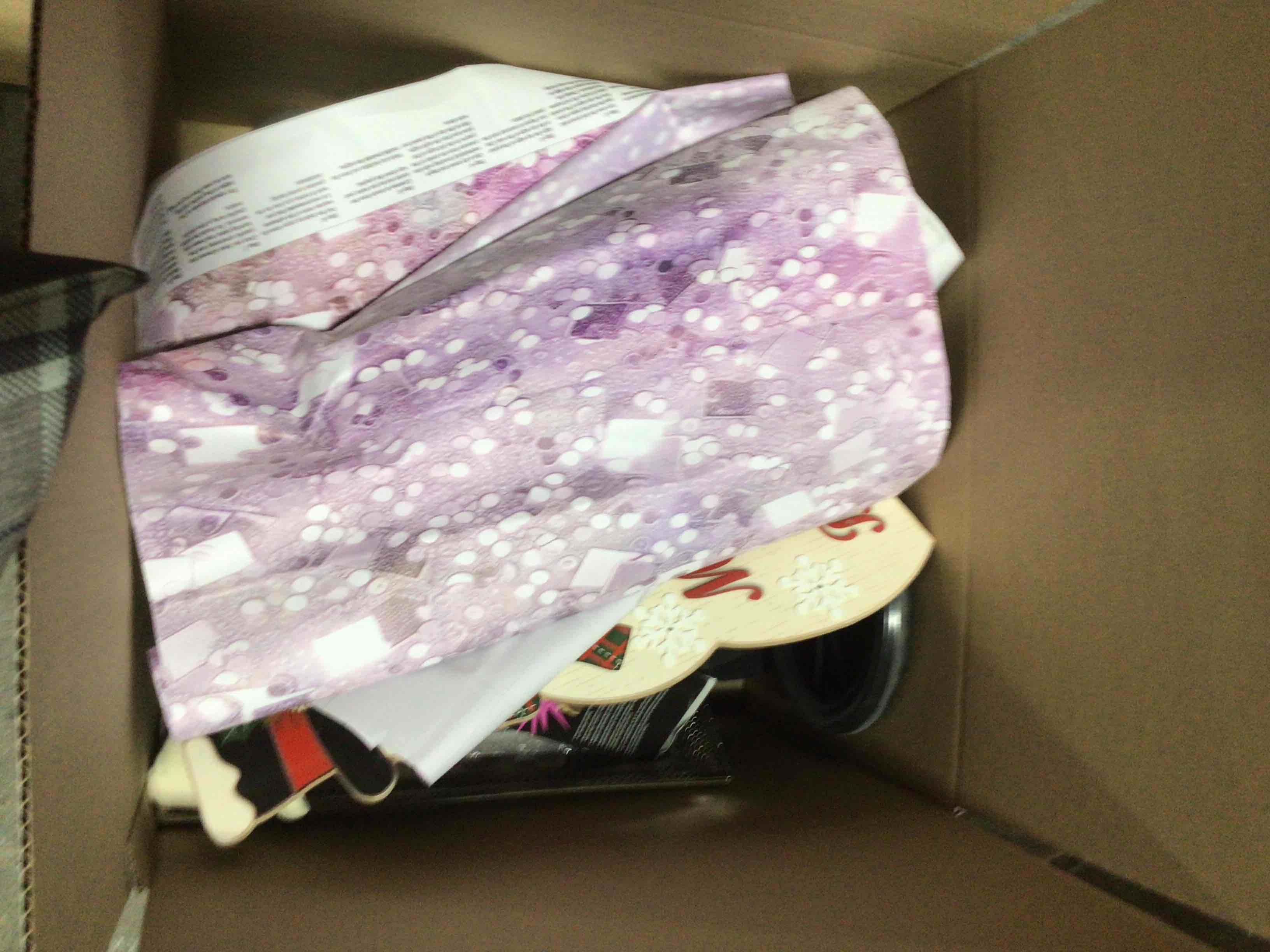 Condition photo showing Good Condition for box lot of miscellaneous items 
