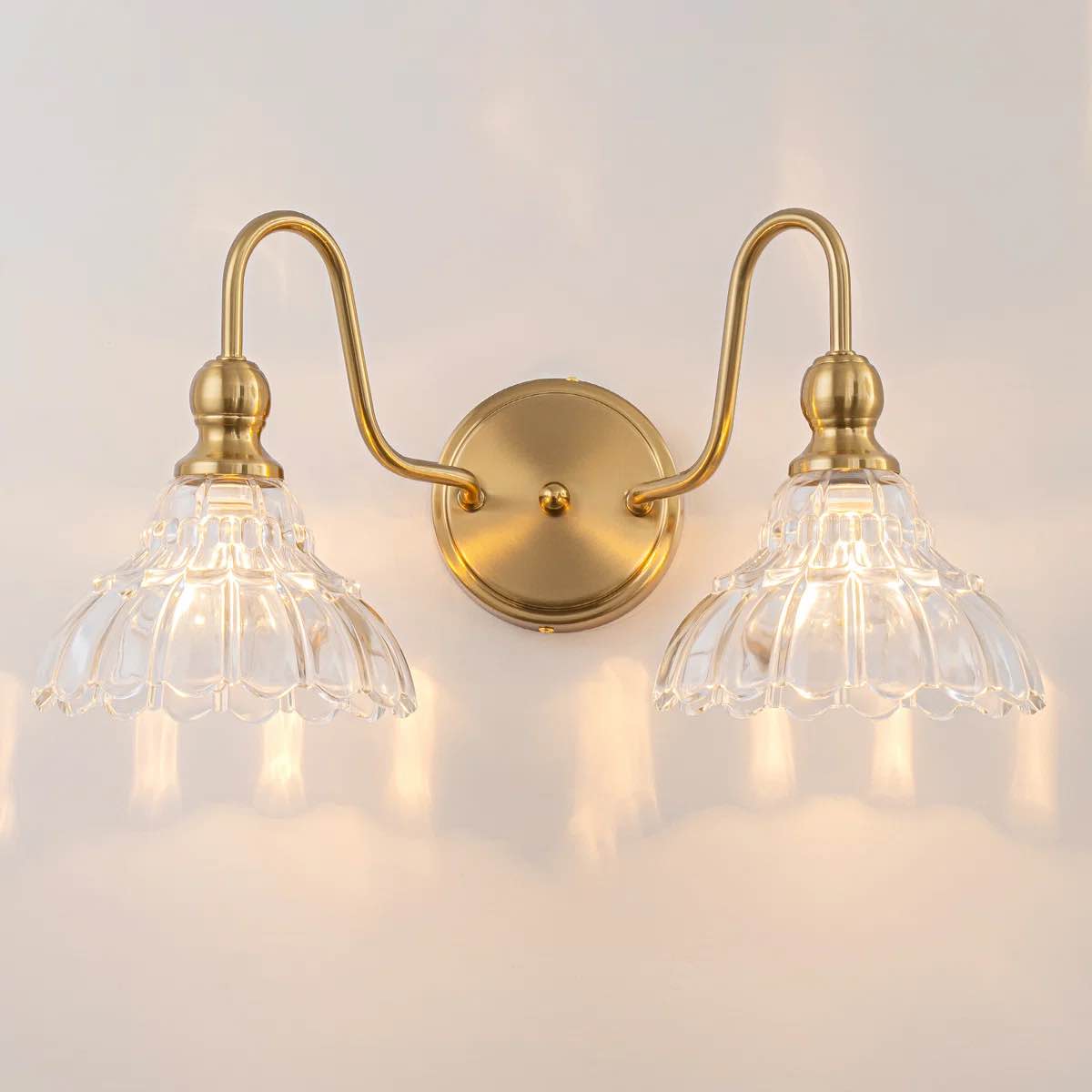 ( similarly only 1 light)traditional recessed wall light