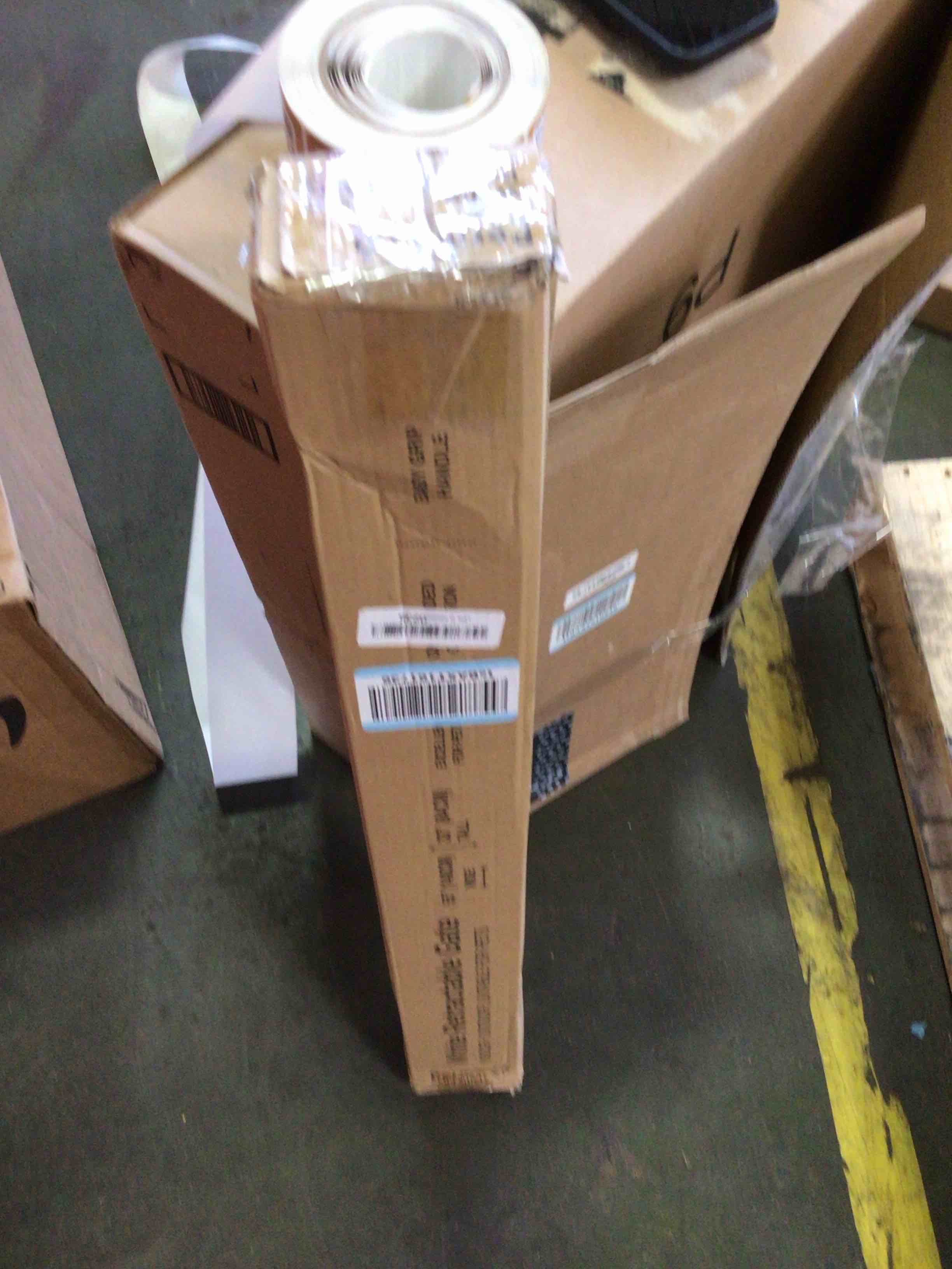 https://s3.amazonaws.com/lotting-images-prod/bidfta/BRN3954291_1775759344205.jpeg