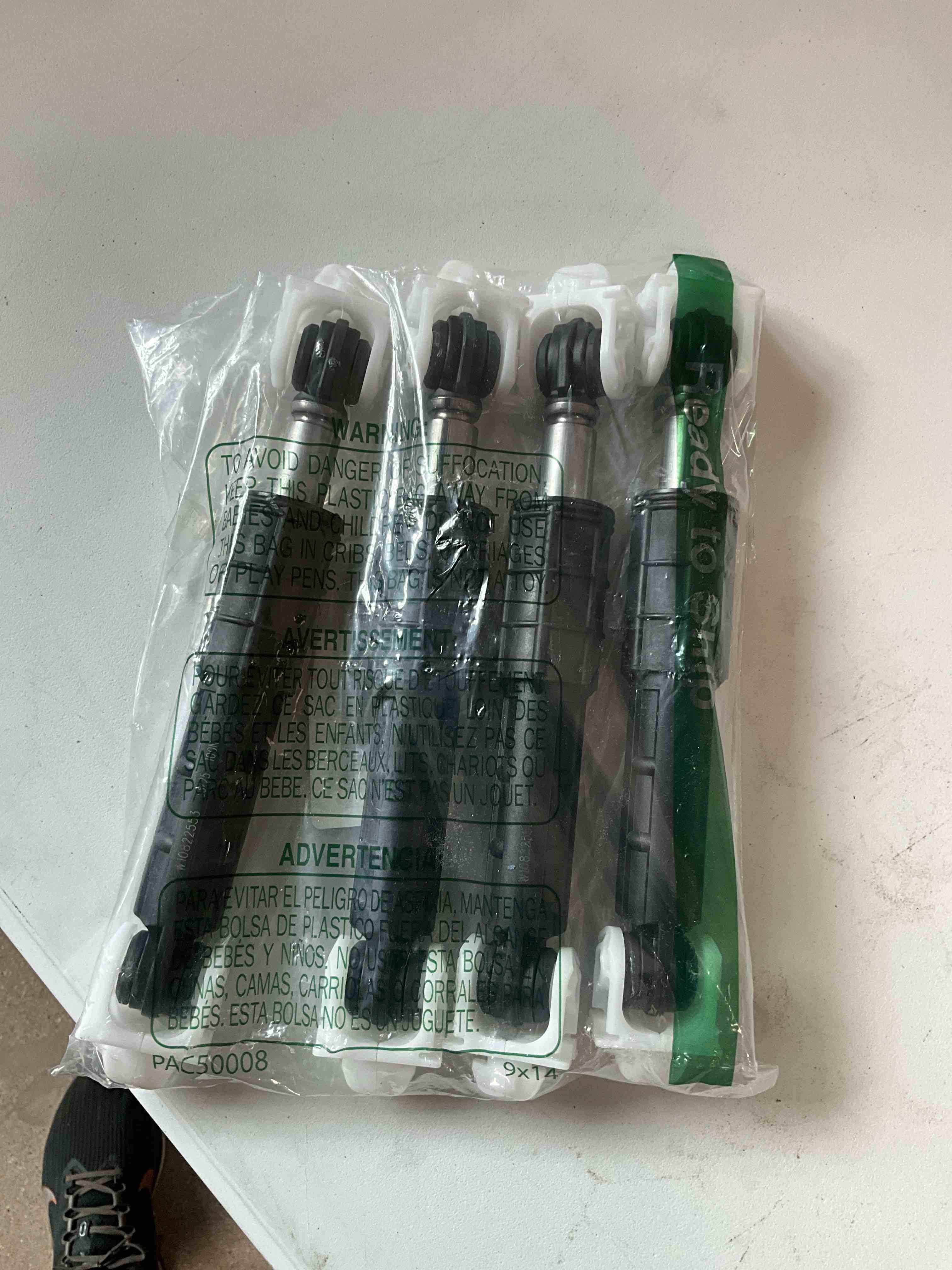 https://s3.amazonaws.com/lotting-images-prod/bidfta/BRN3957613_1776437896507.jpeg