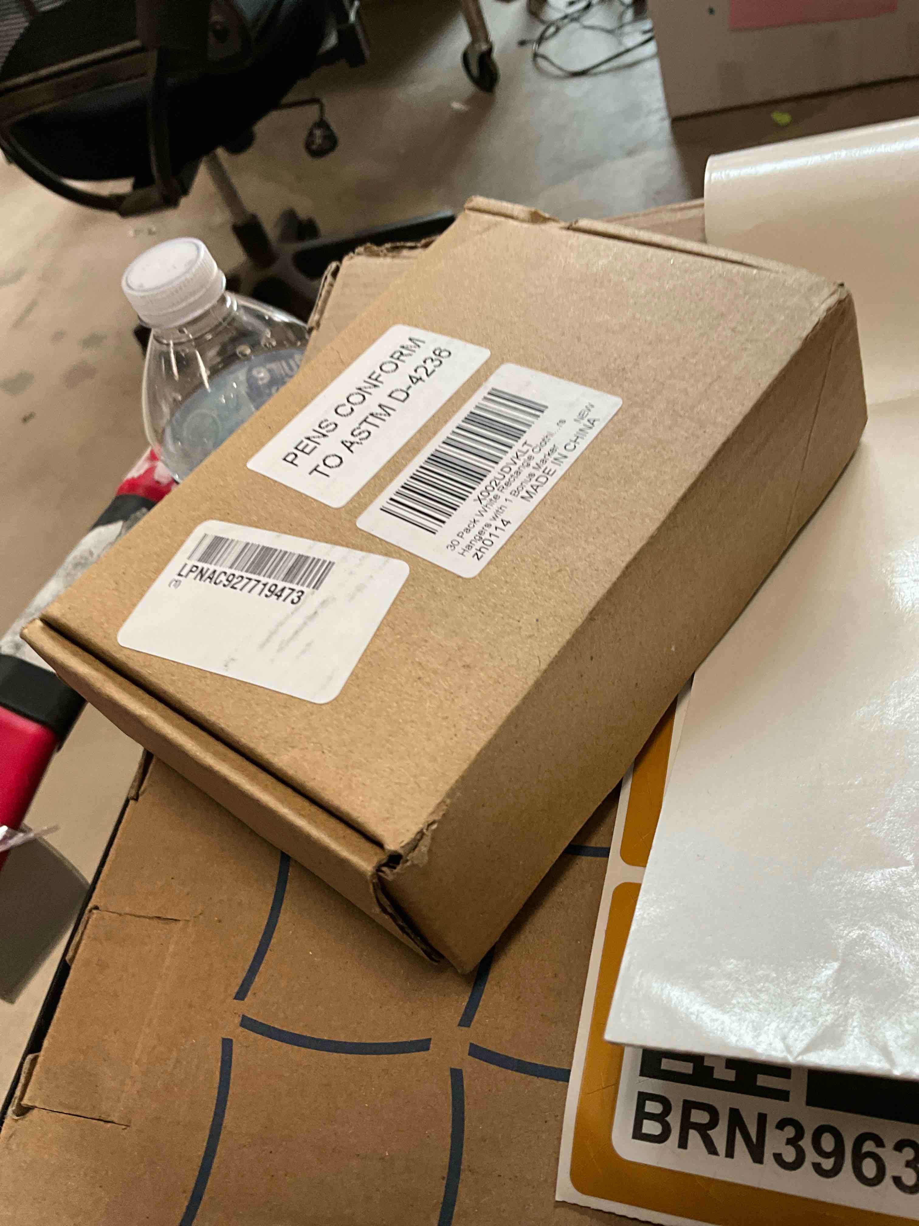 https://s3.amazonaws.com/lotting-images-prod/bidfta/BRN3963074_1776705982059.jpeg