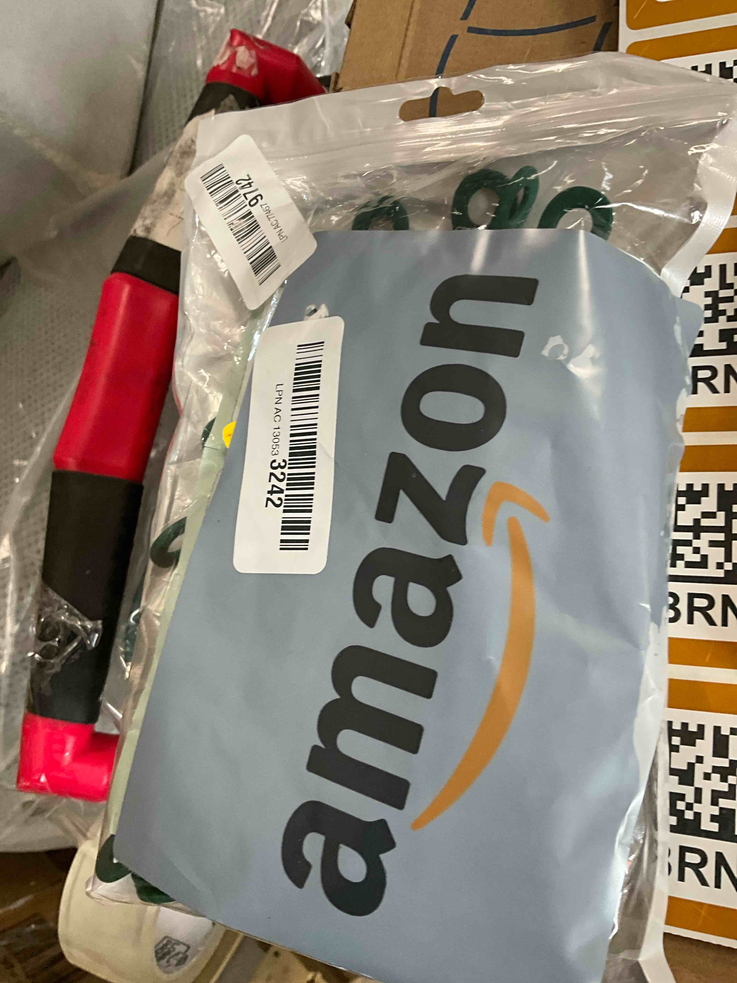 https://s3.amazonaws.com/lotting-images-prod/bidfta/BRN3963373_1777042889161.jpeg