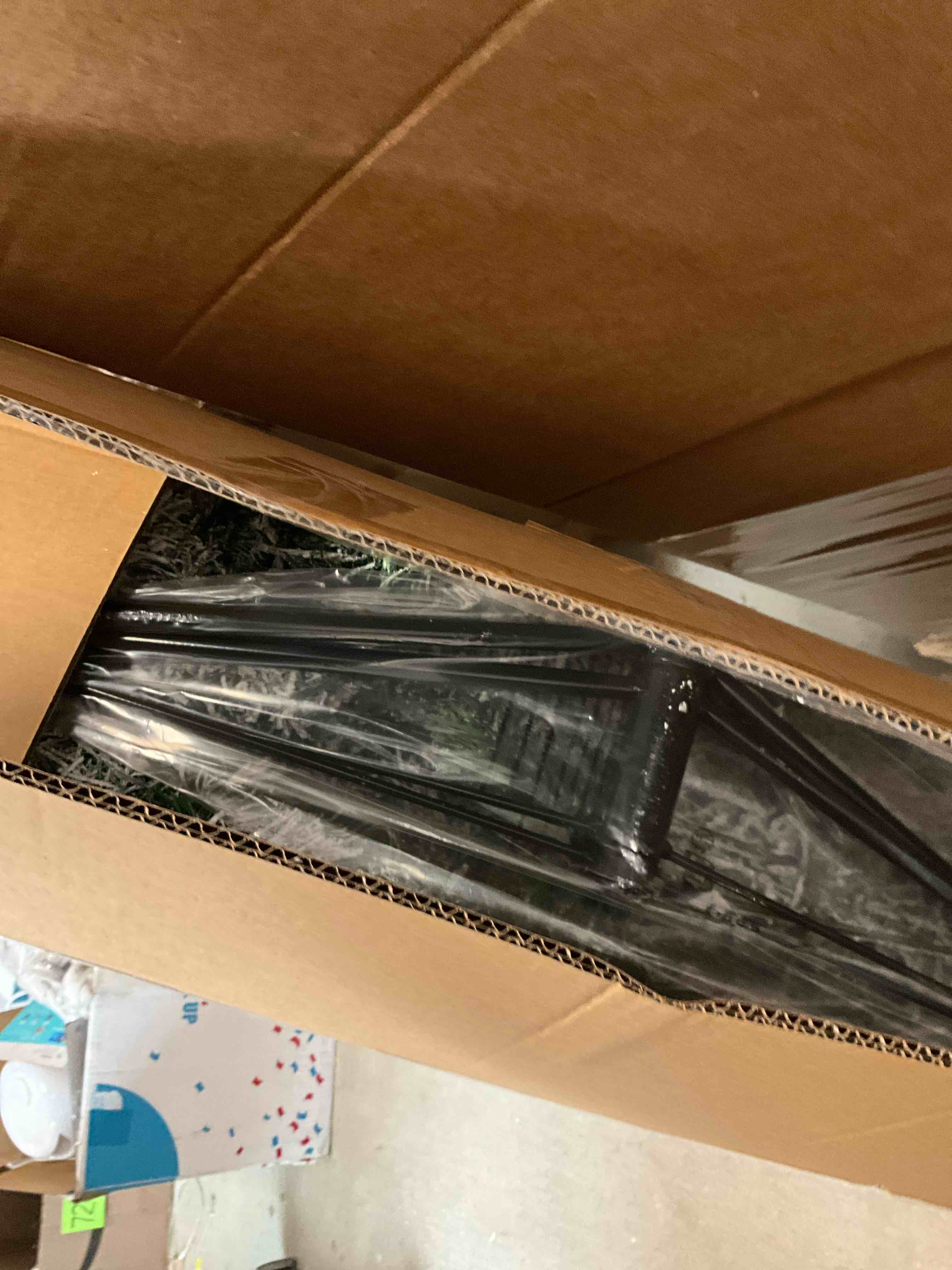 https://s3.amazonaws.com/lotting-images-prod/bidfta/BRN3963437_1777308840377.jpeg