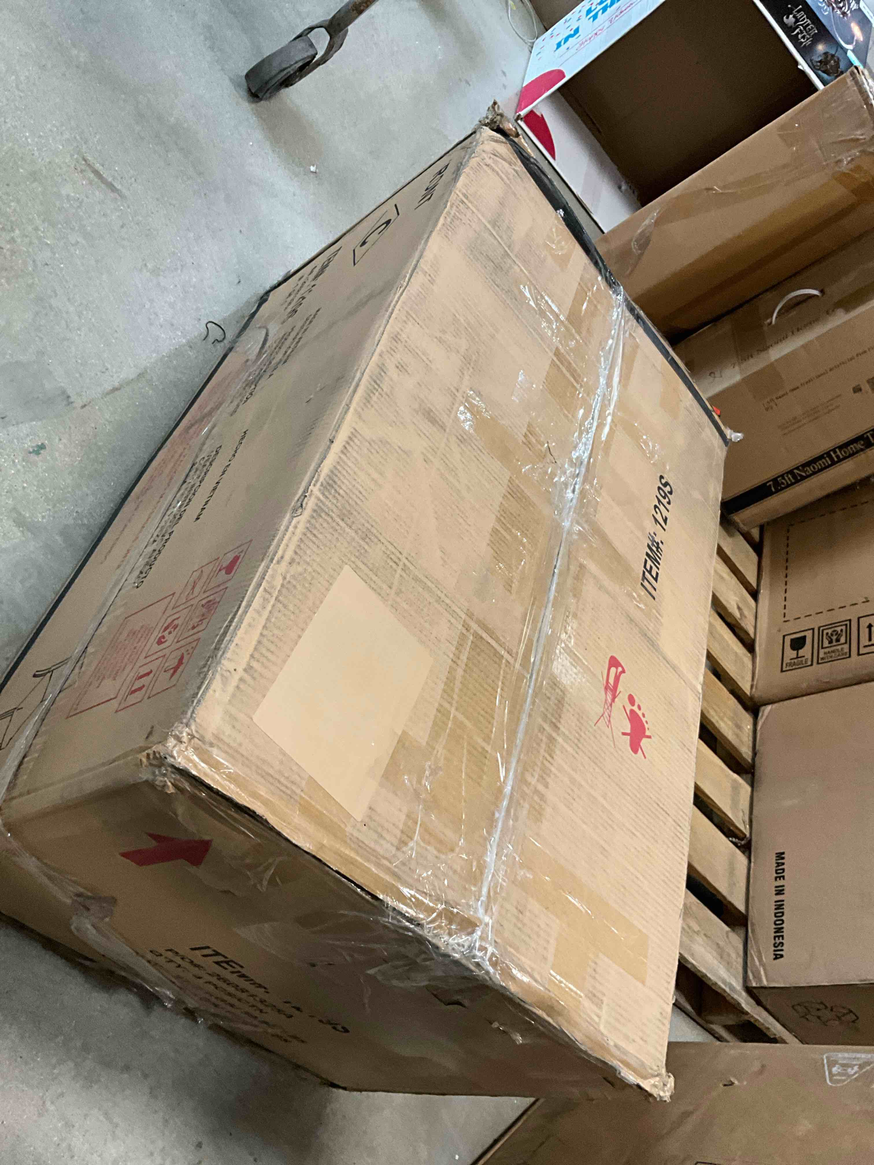 https://s3.amazonaws.com/lotting-images-prod/bidfta/BRN3963448_1777302837701.jpeg