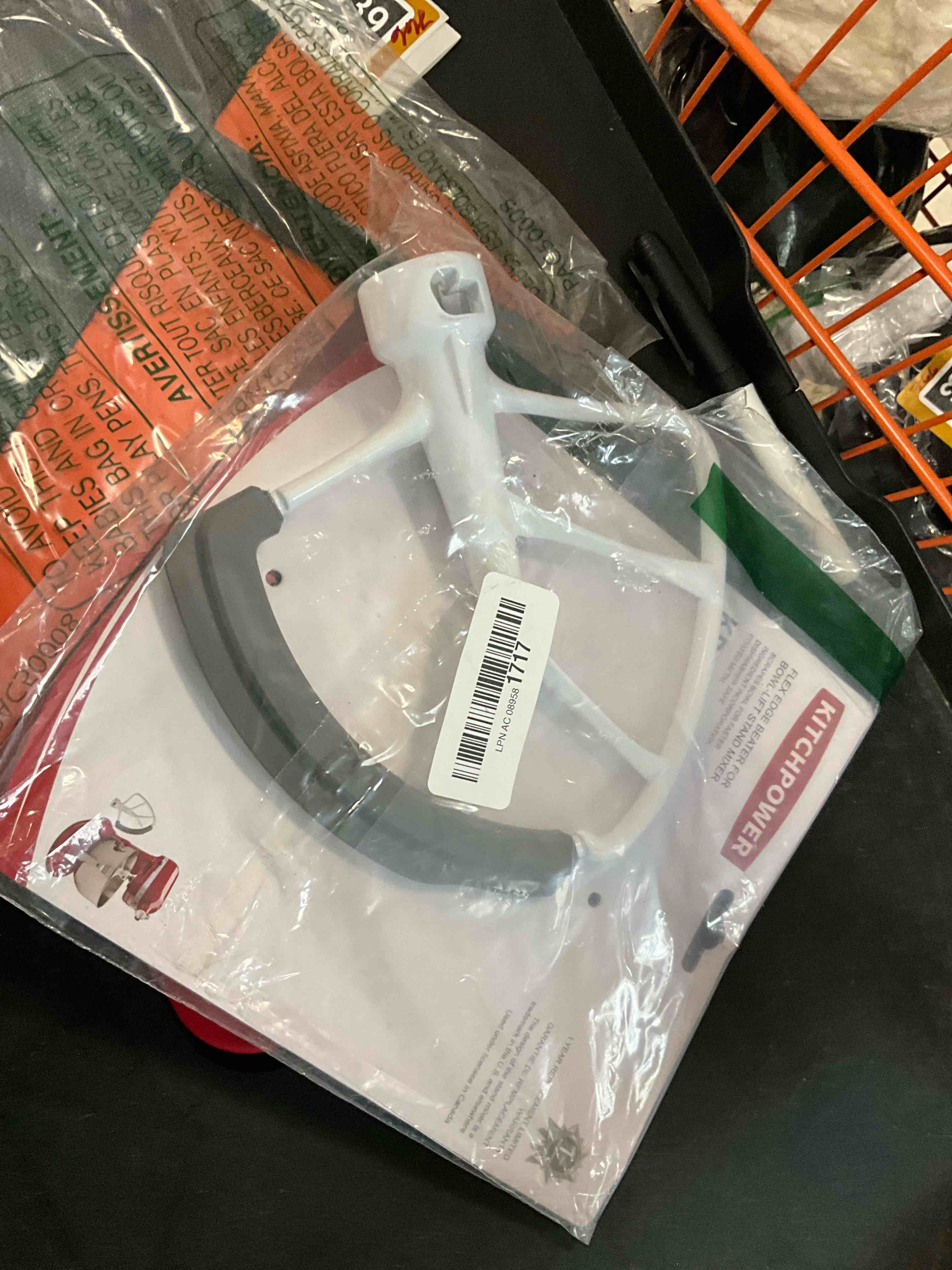 https://s3.amazonaws.com/lotting-images-prod/bidfta/BRN3963840_1777670534815.jpeg