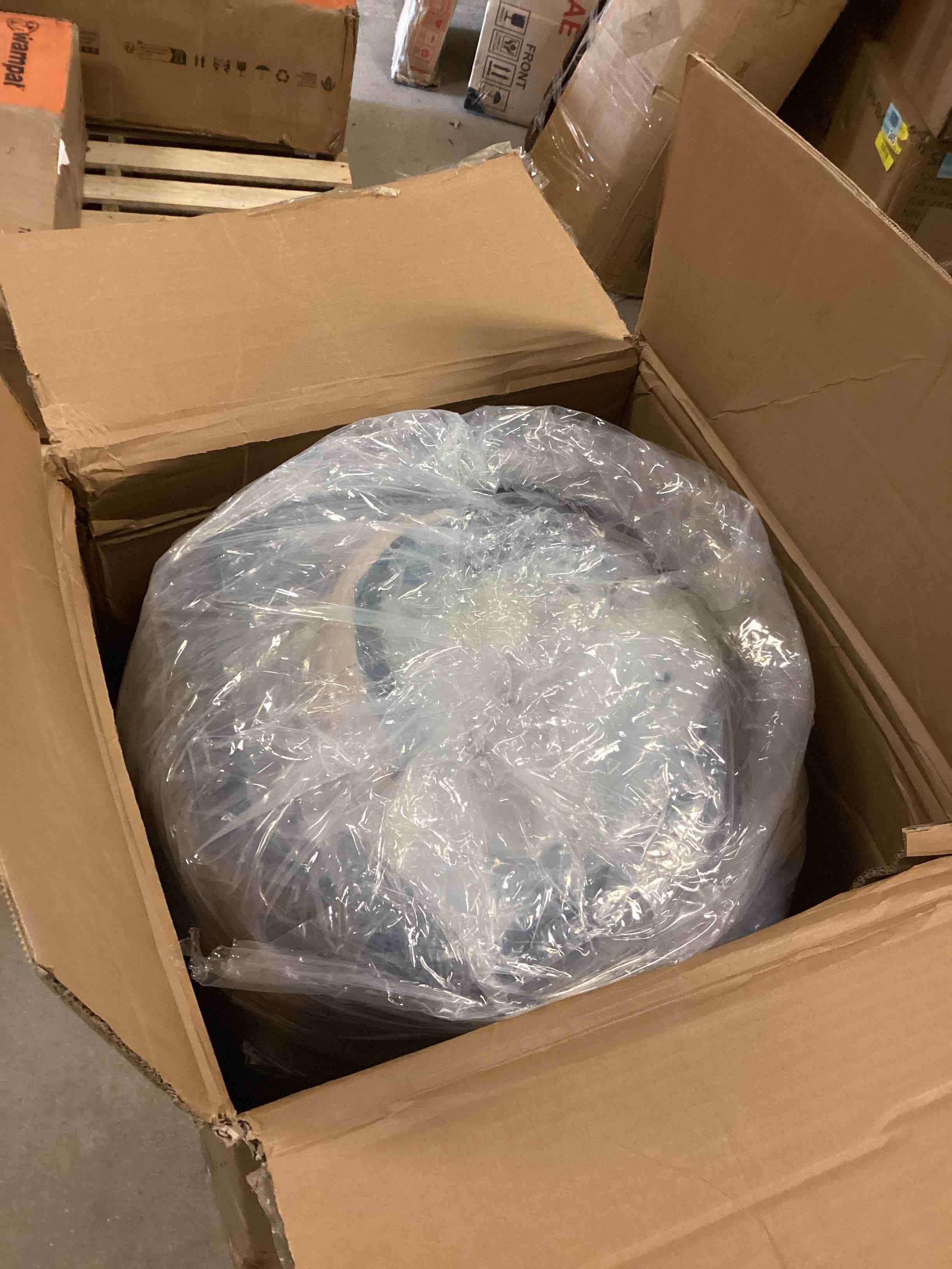 https://s3.amazonaws.com/lotting-images-prod/bidfta/BRN3965920_1776355900407.jpeg
