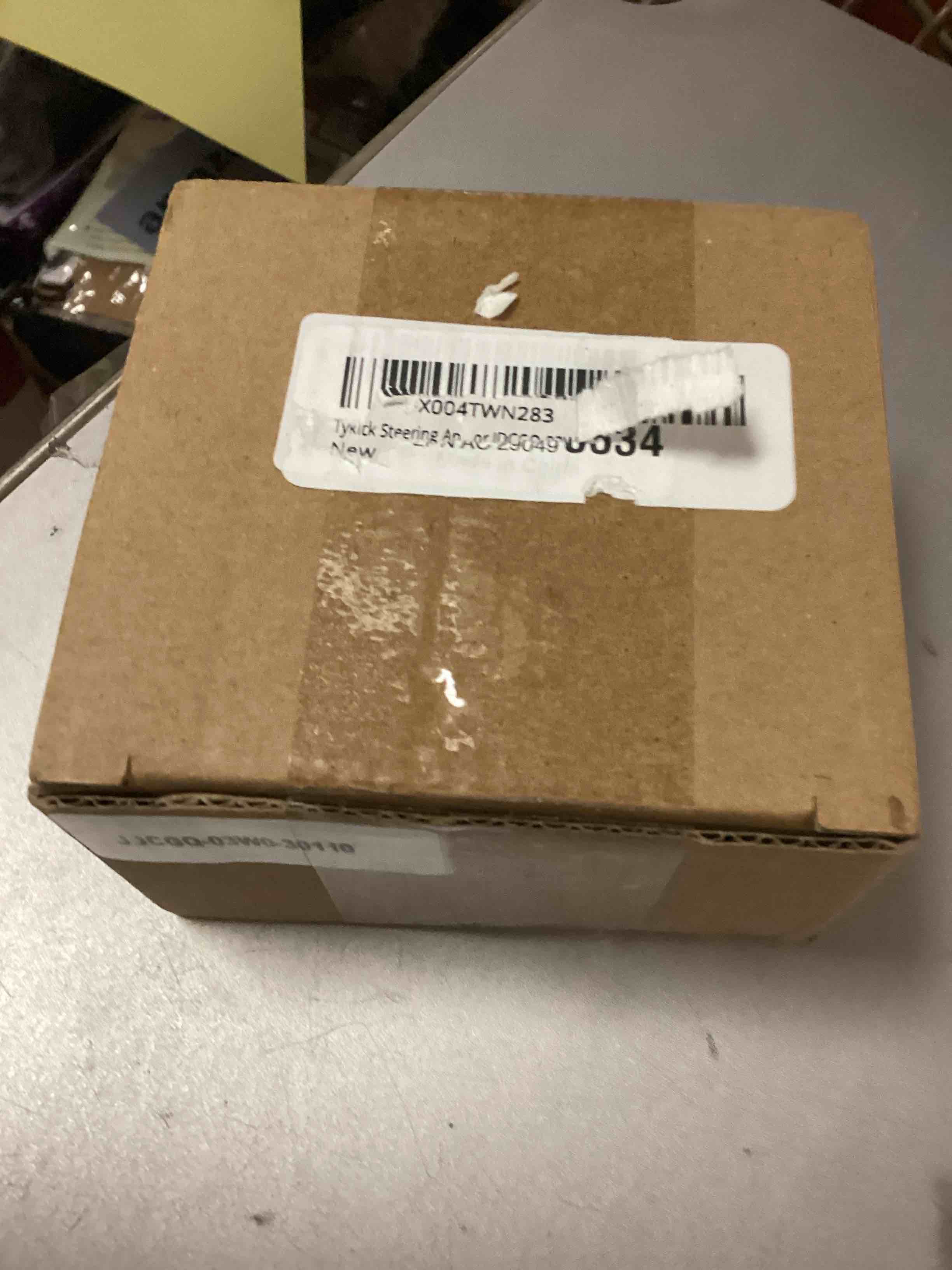 https://s3.amazonaws.com/lotting-images-prod/bidfta/BRN3966412_1776792213764.jpeg
