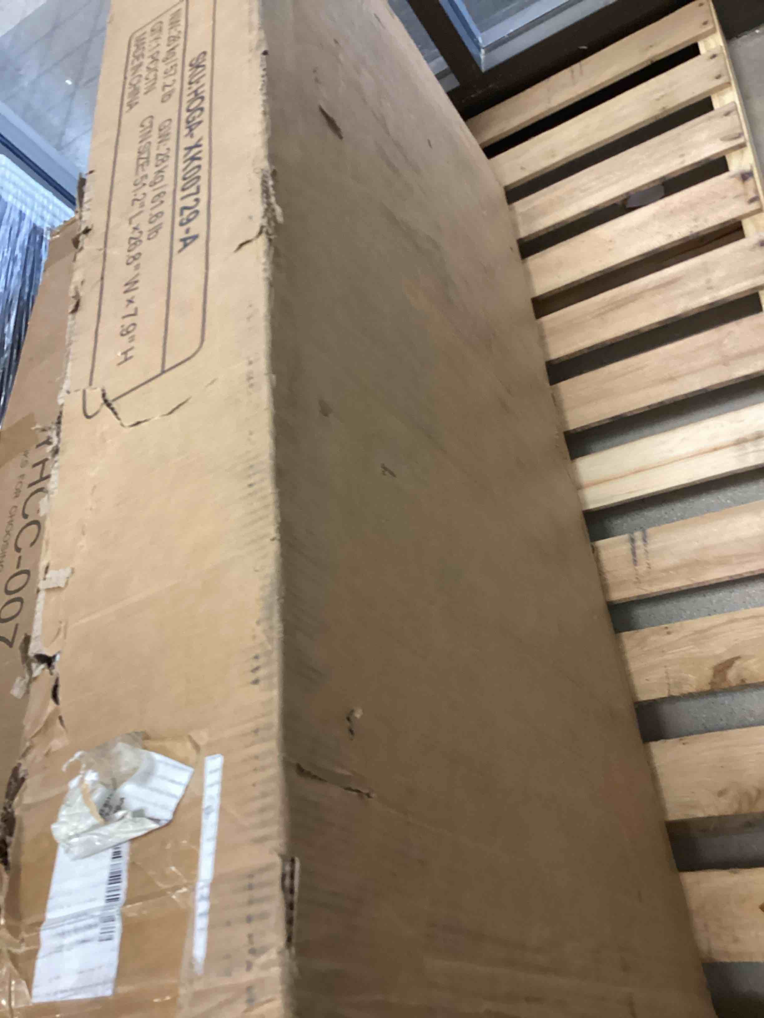 https://s3.amazonaws.com/lotting-images-prod/bidfta/BRN3966671_1776968764209.jpeg