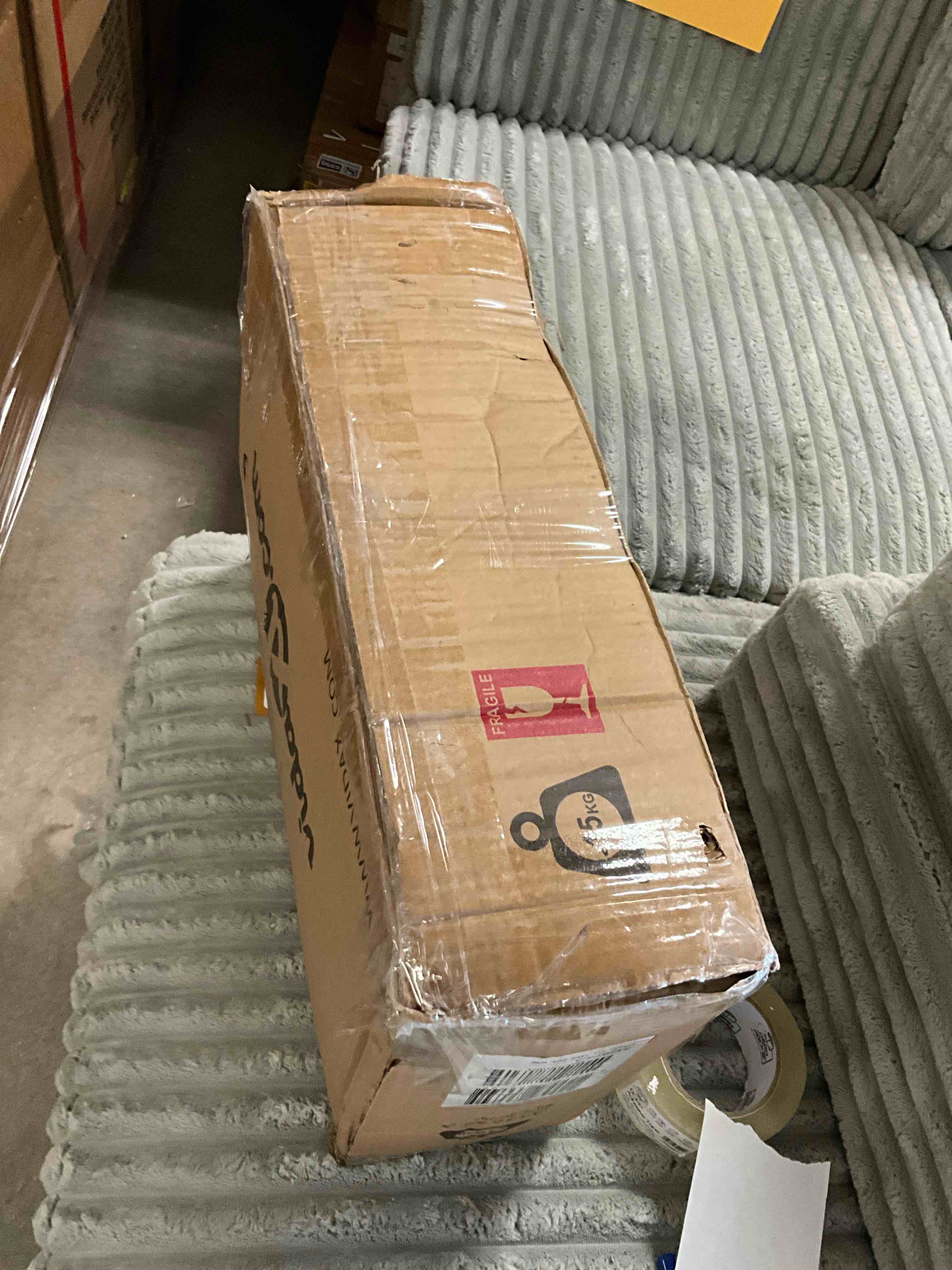 https://s3.amazonaws.com/lotting-images-prod/bidfta/BRN3968938_1777301578244.jpeg