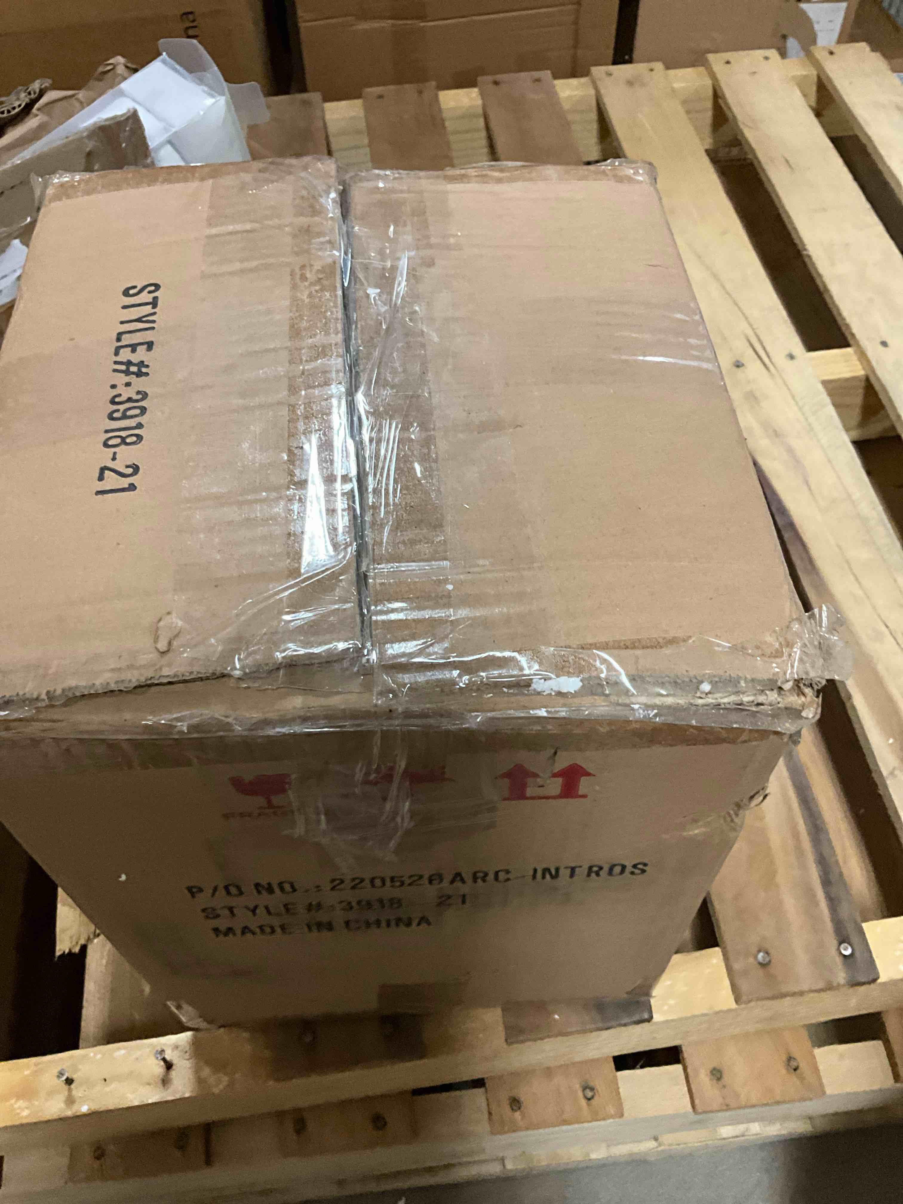 https://s3.amazonaws.com/lotting-images-prod/bidfta/BRN3969006_1777316215578.jpeg