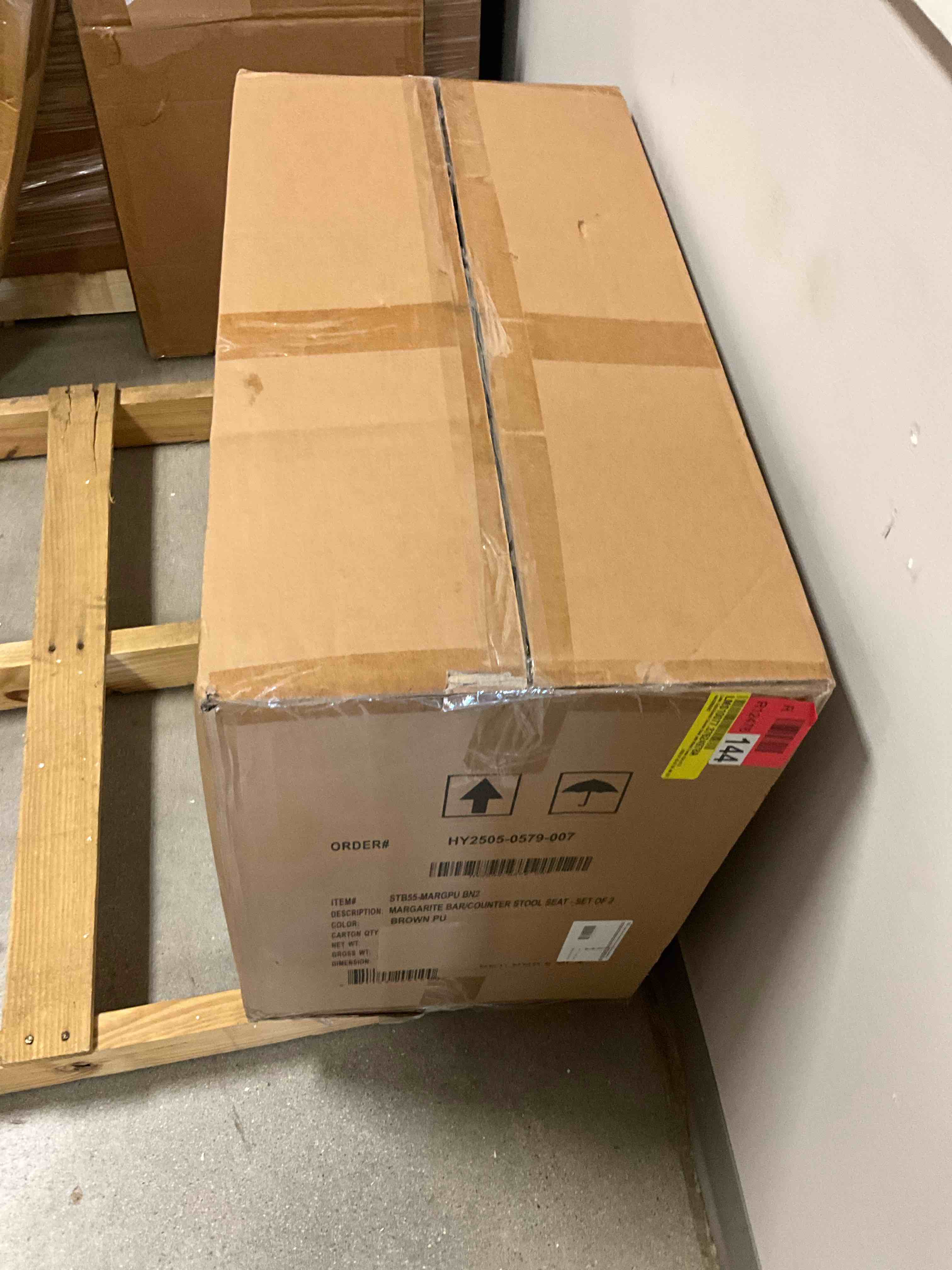 https://s3.amazonaws.com/lotting-images-prod/bidfta/BRN3969041_1777396808827.jpeg