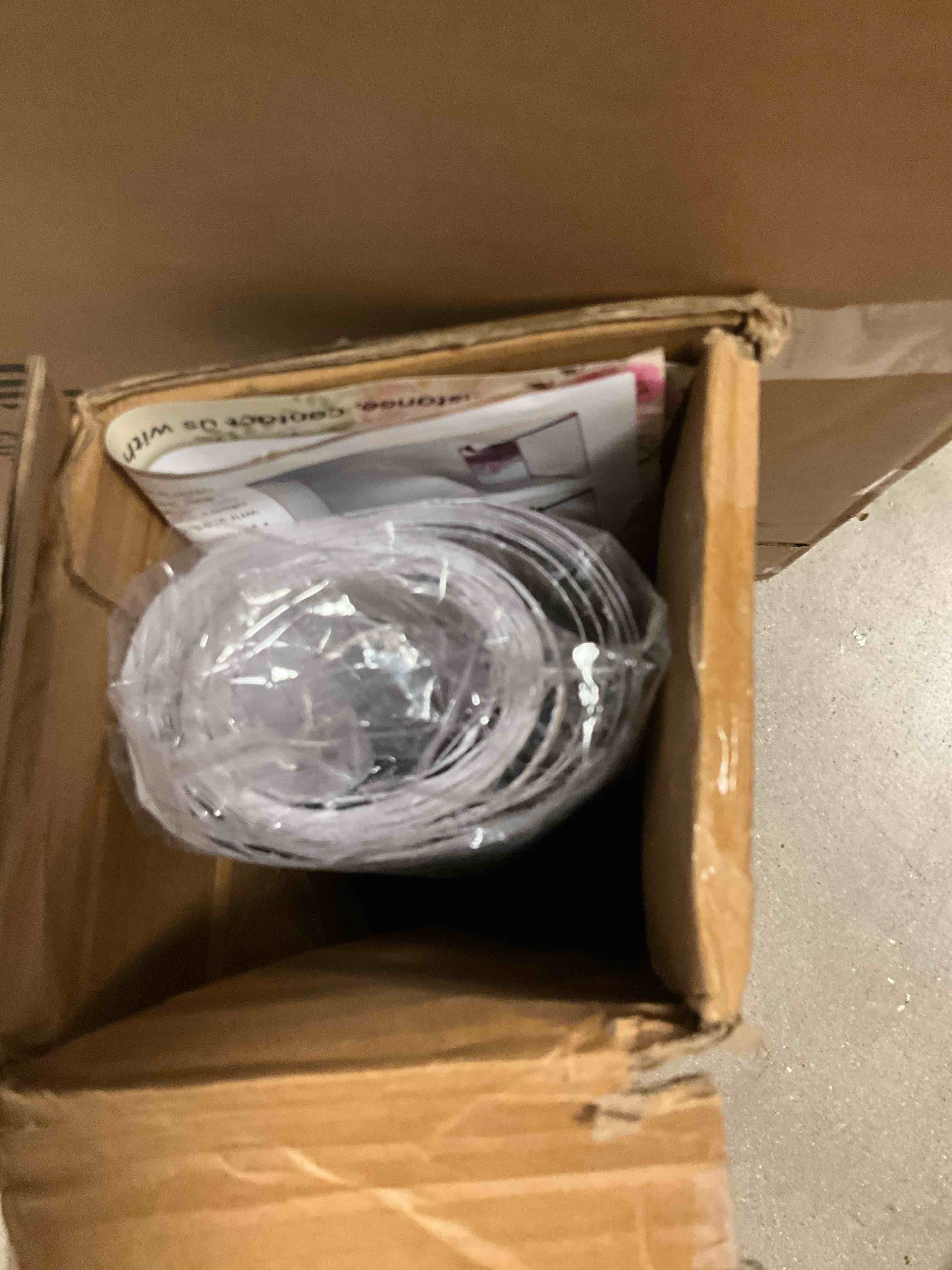 https://s3.amazonaws.com/lotting-images-prod/bidfta/BRN3969044_1777398231386.jpeg