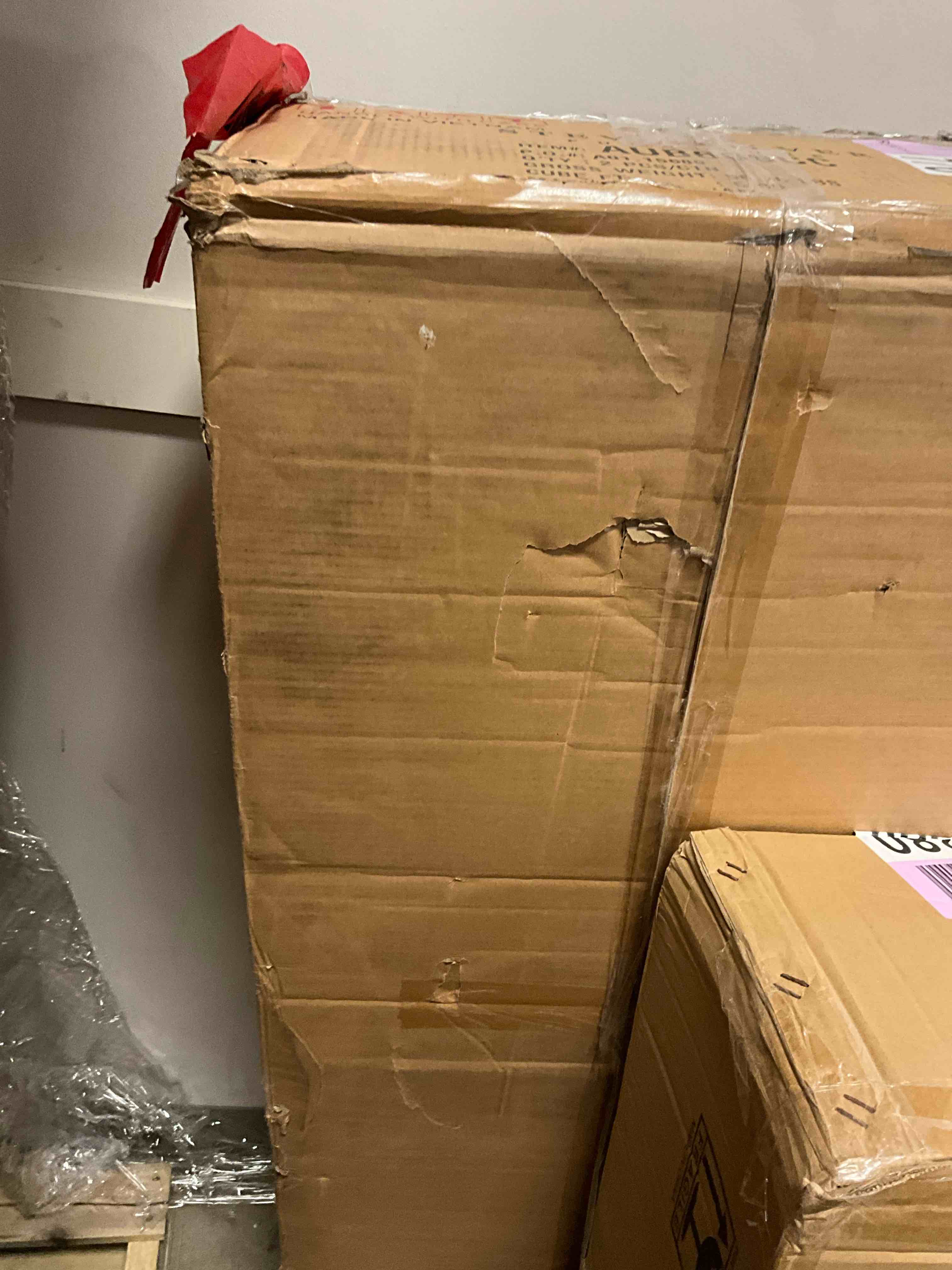 https://s3.amazonaws.com/lotting-images-prod/bidfta/BRN3969052_1777402589759.jpeg