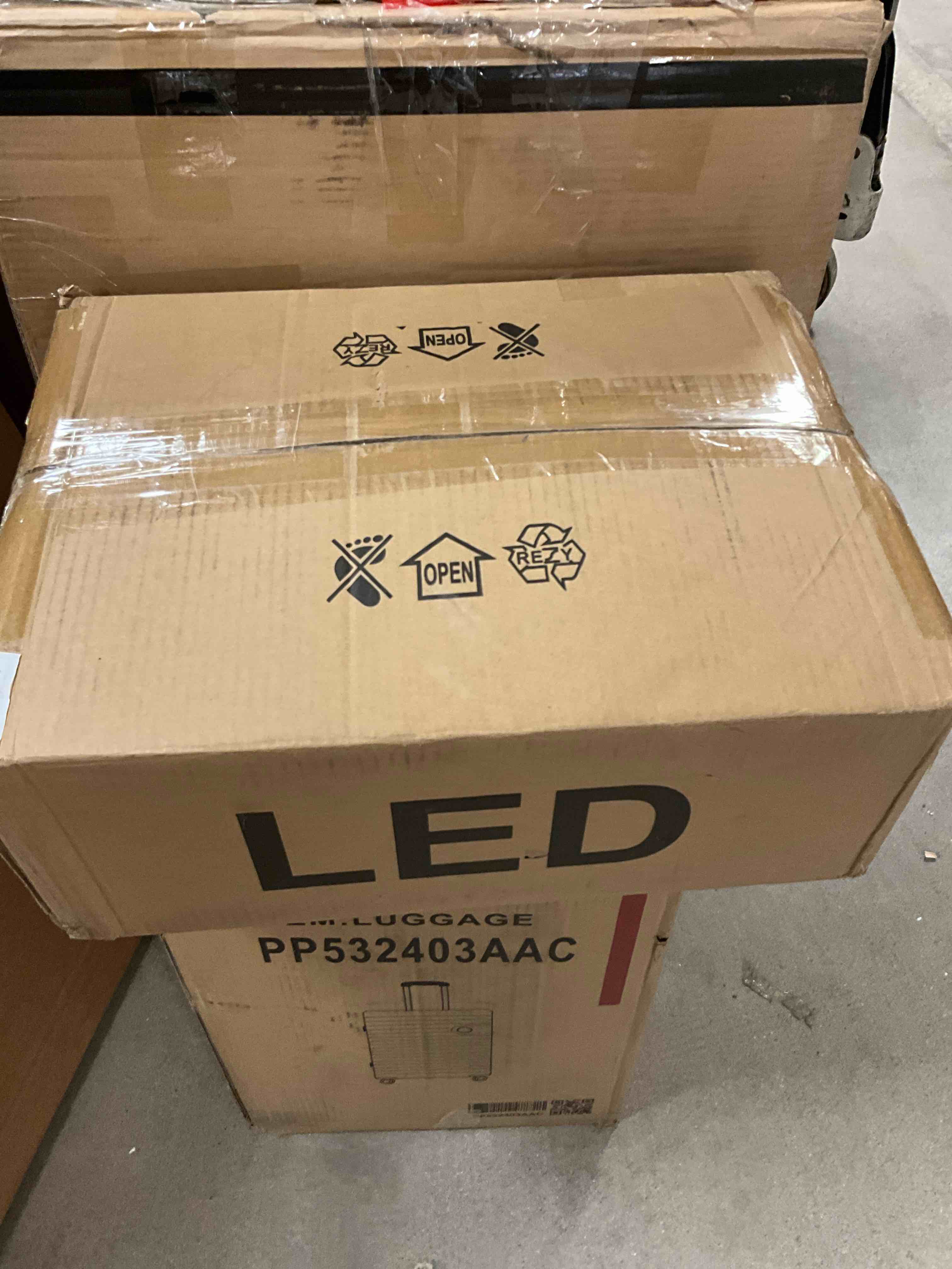 https://s3.amazonaws.com/lotting-images-prod/bidfta/BRN3969088_1777483363746.jpeg
