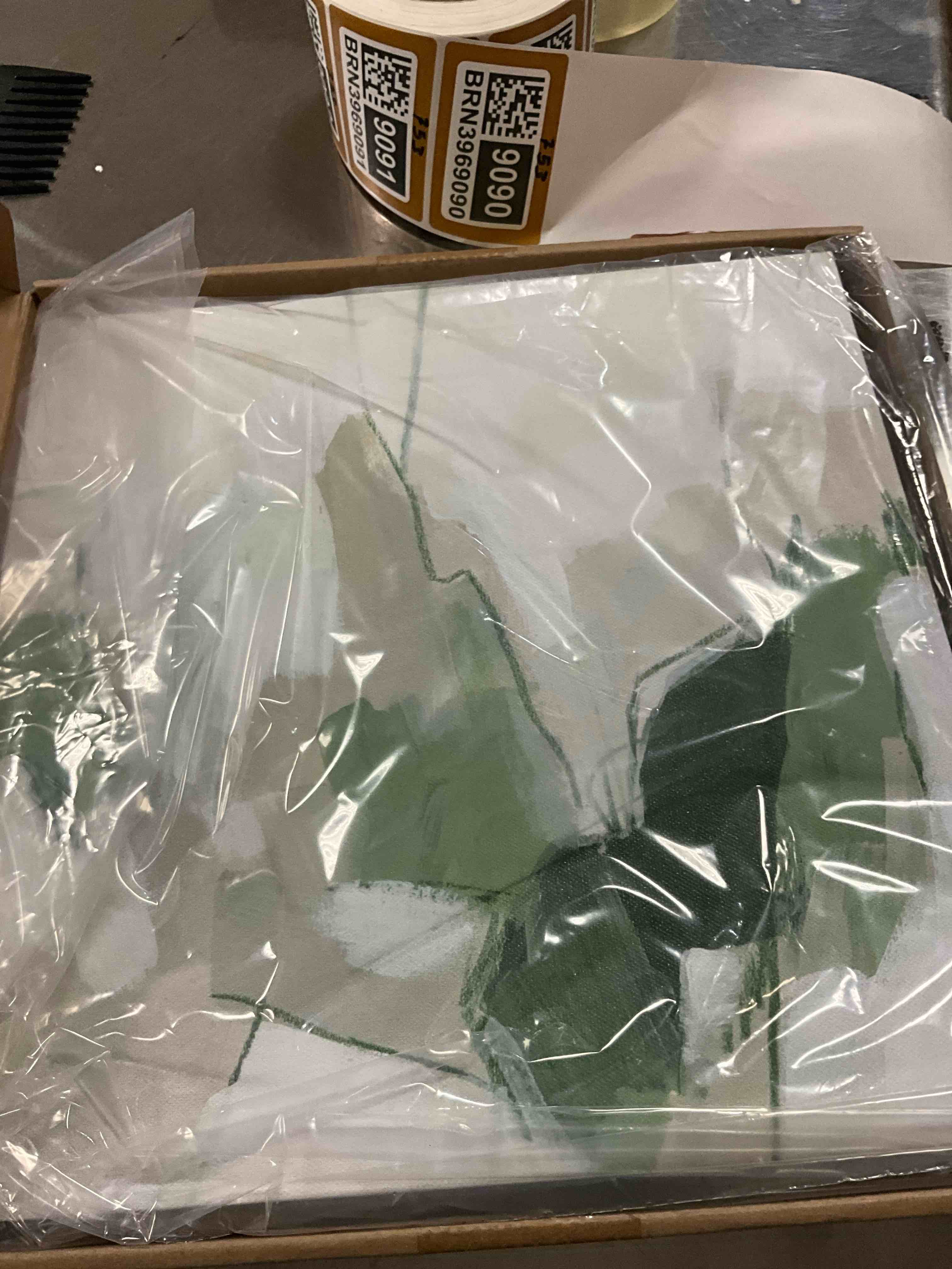 https://s3.amazonaws.com/lotting-images-prod/bidfta/BRN3969090_1777484317945.jpeg