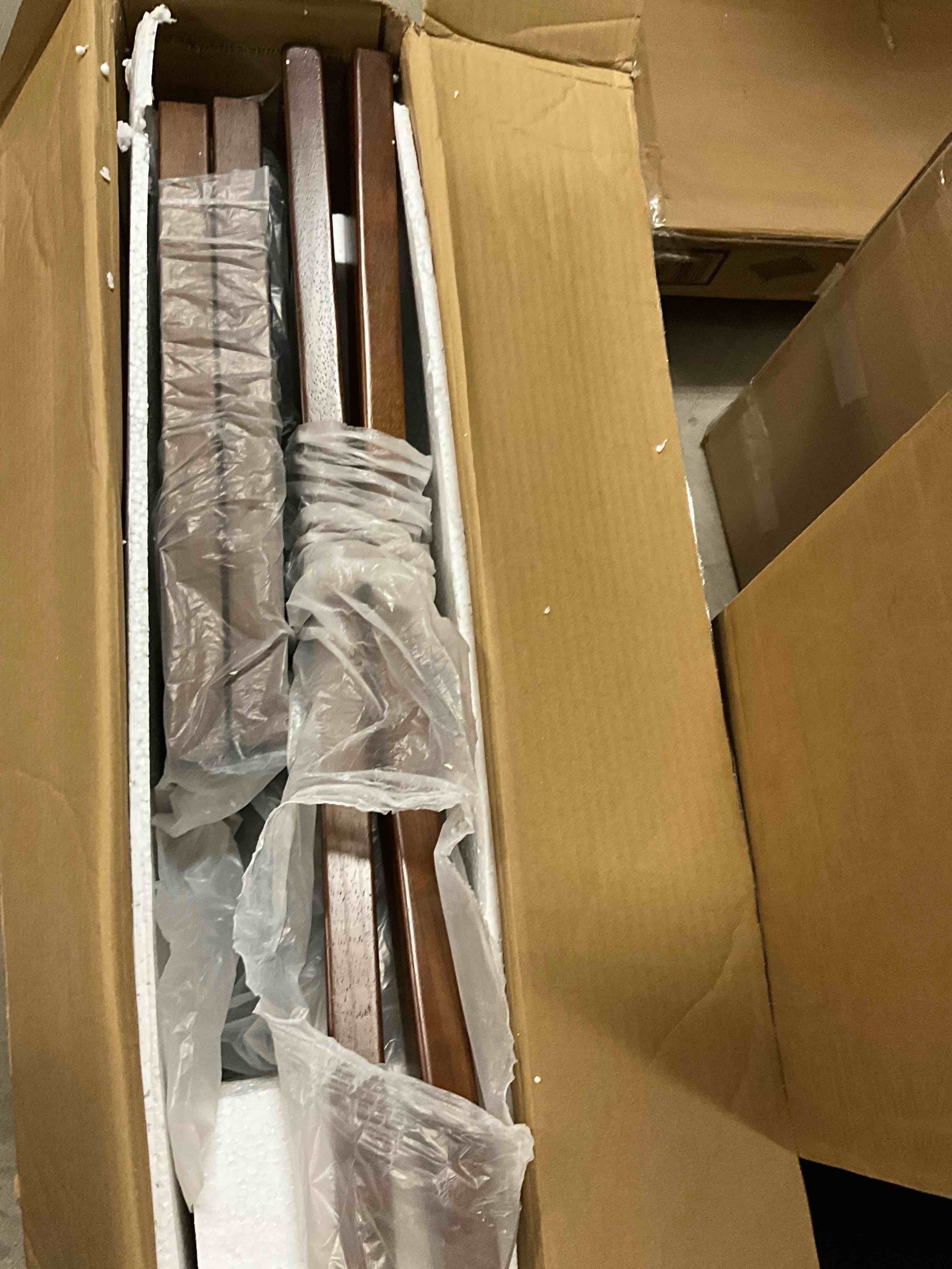 https://s3.amazonaws.com/lotting-images-prod/bidfta/BRN3969094_1777487963401.jpeg