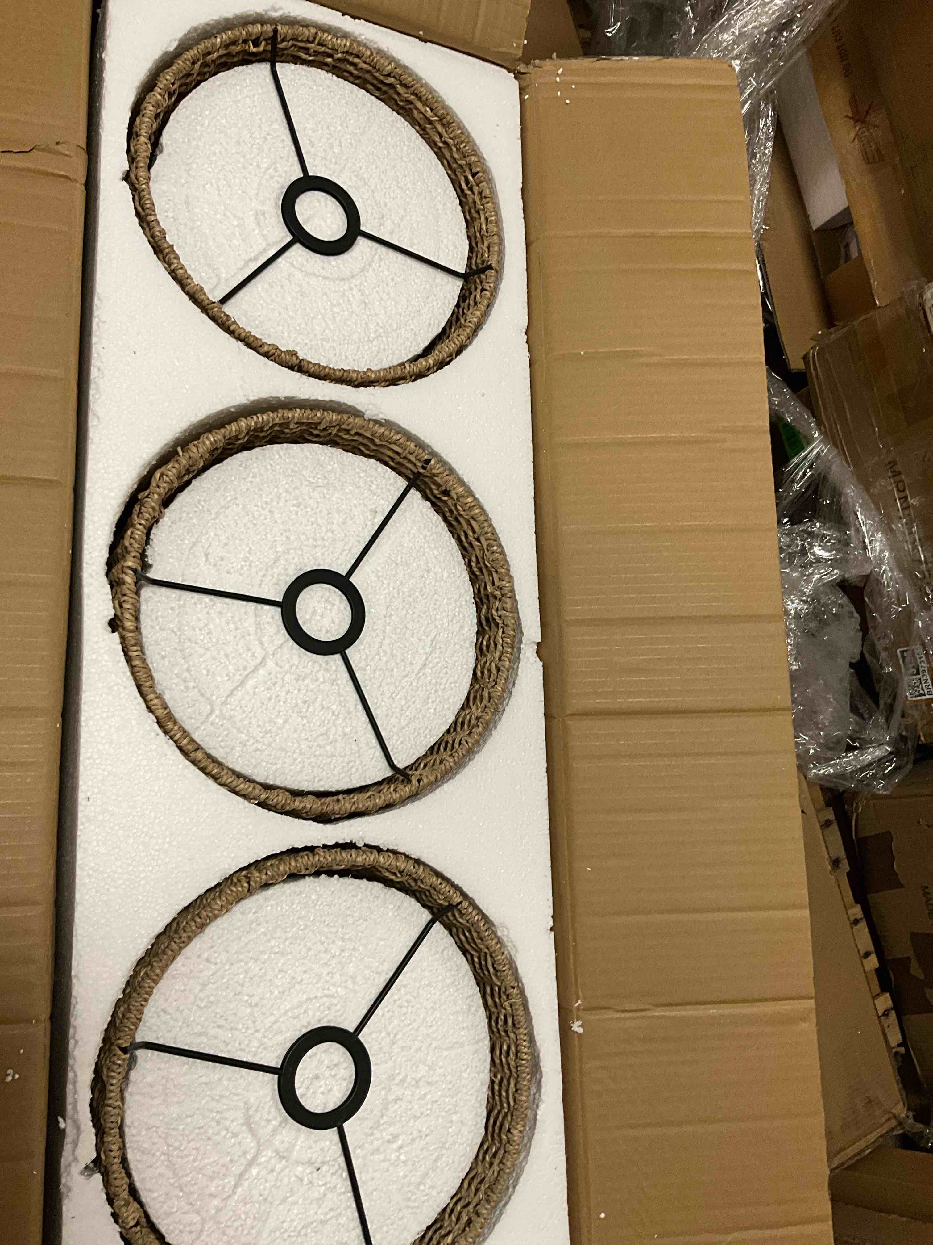 https://s3.amazonaws.com/lotting-images-prod/bidfta/BRN3969099_1777490941536.jpeg
