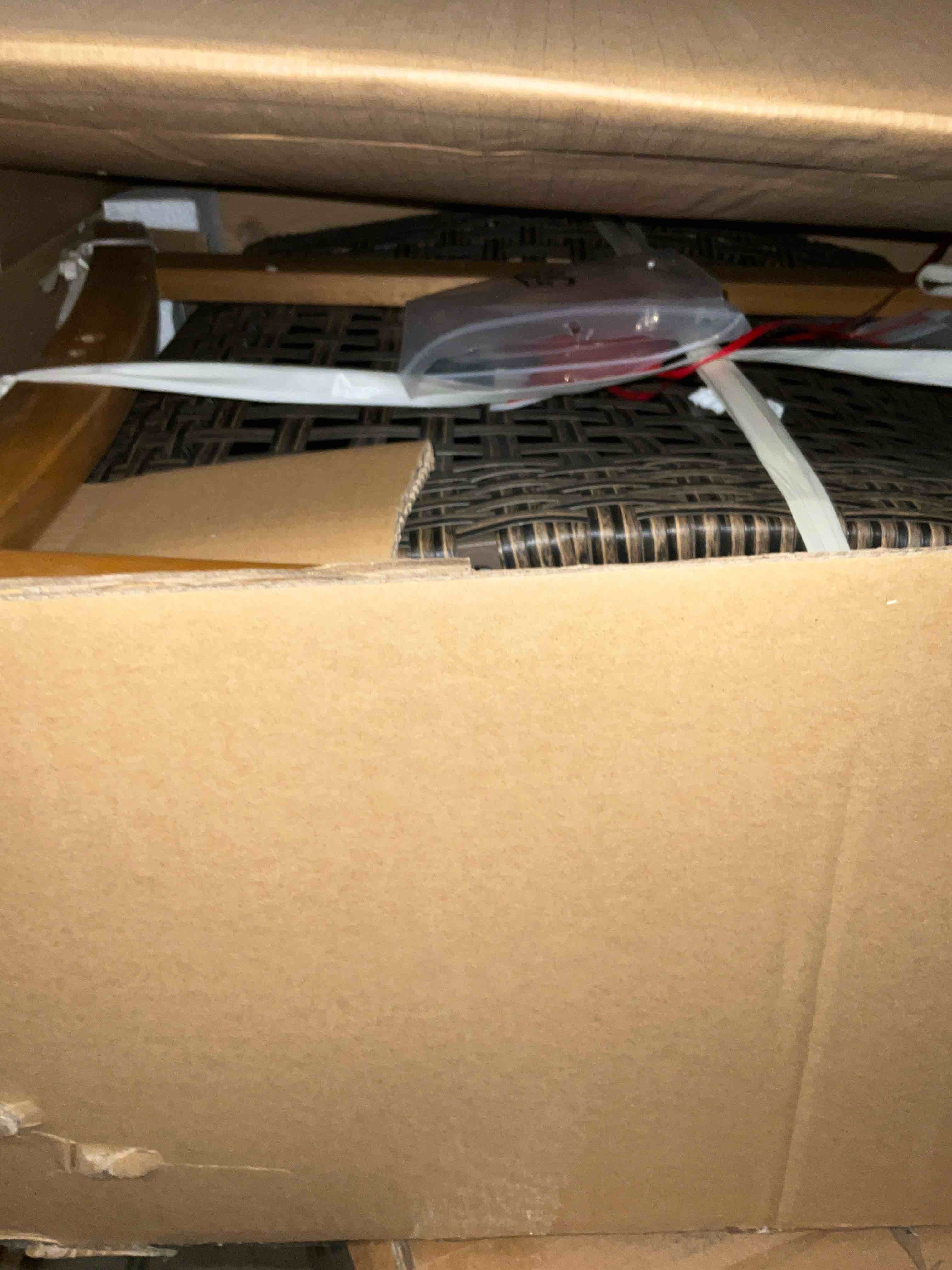 https://s3.amazonaws.com/lotting-images-prod/bidfta/BRN3969684_1777923603641.jpeg