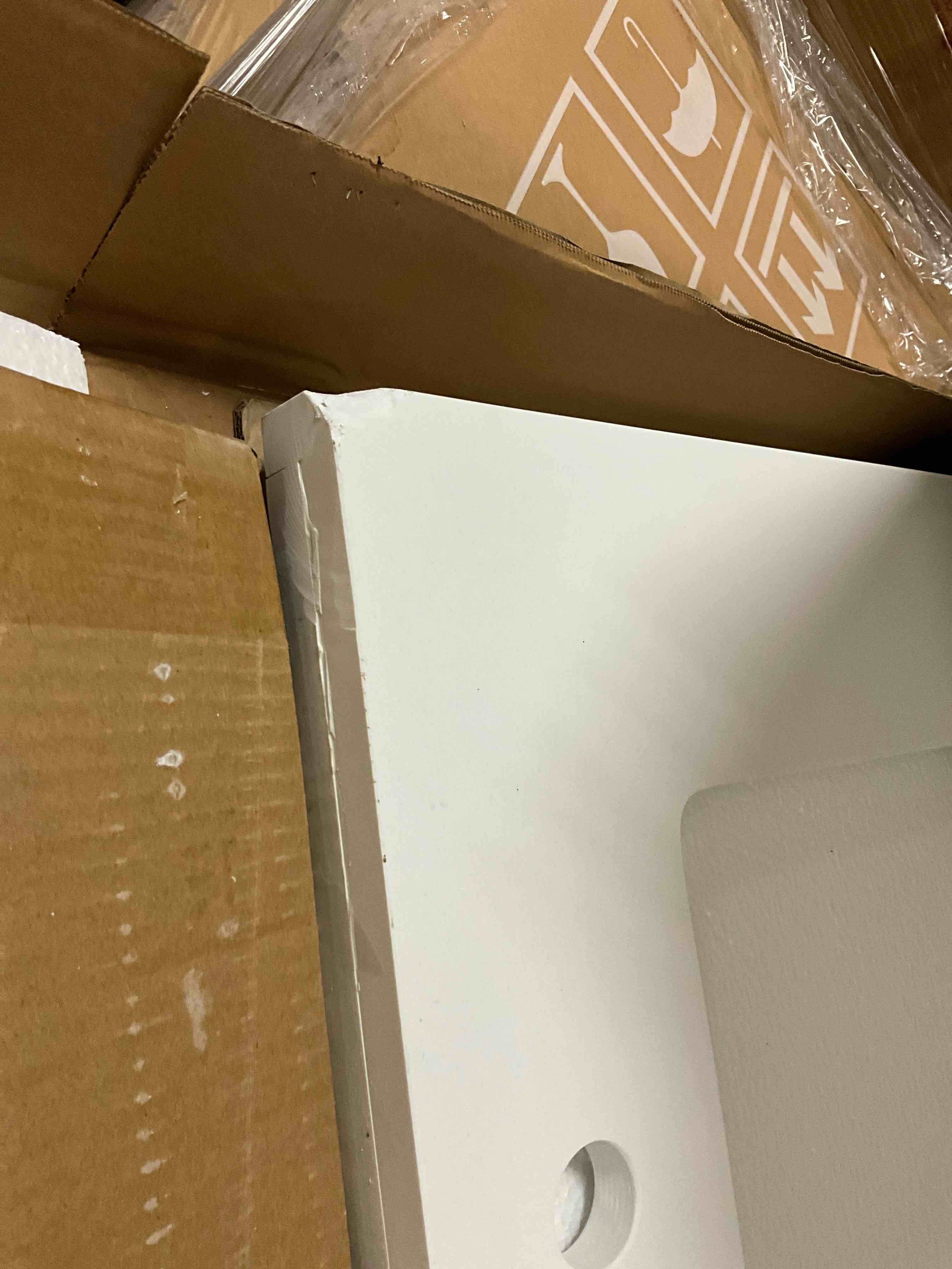 https://s3.amazonaws.com/lotting-images-prod/bidfta/BRN3969689_1777988997658.jpeg